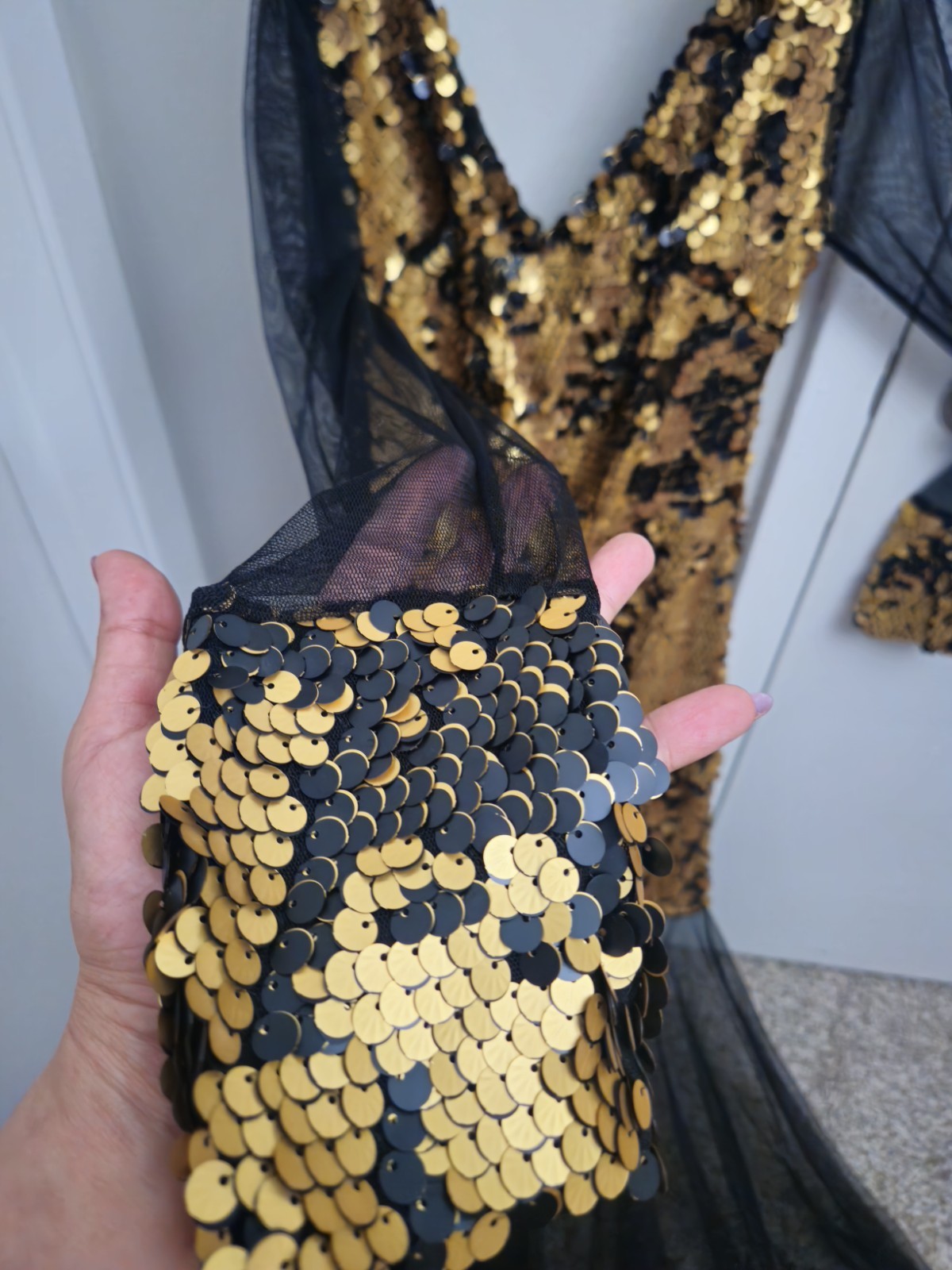 Luxury Gold Black Sequin Evening Gown Sheer Mesh Train Long Sleeve V Neck NWT EU