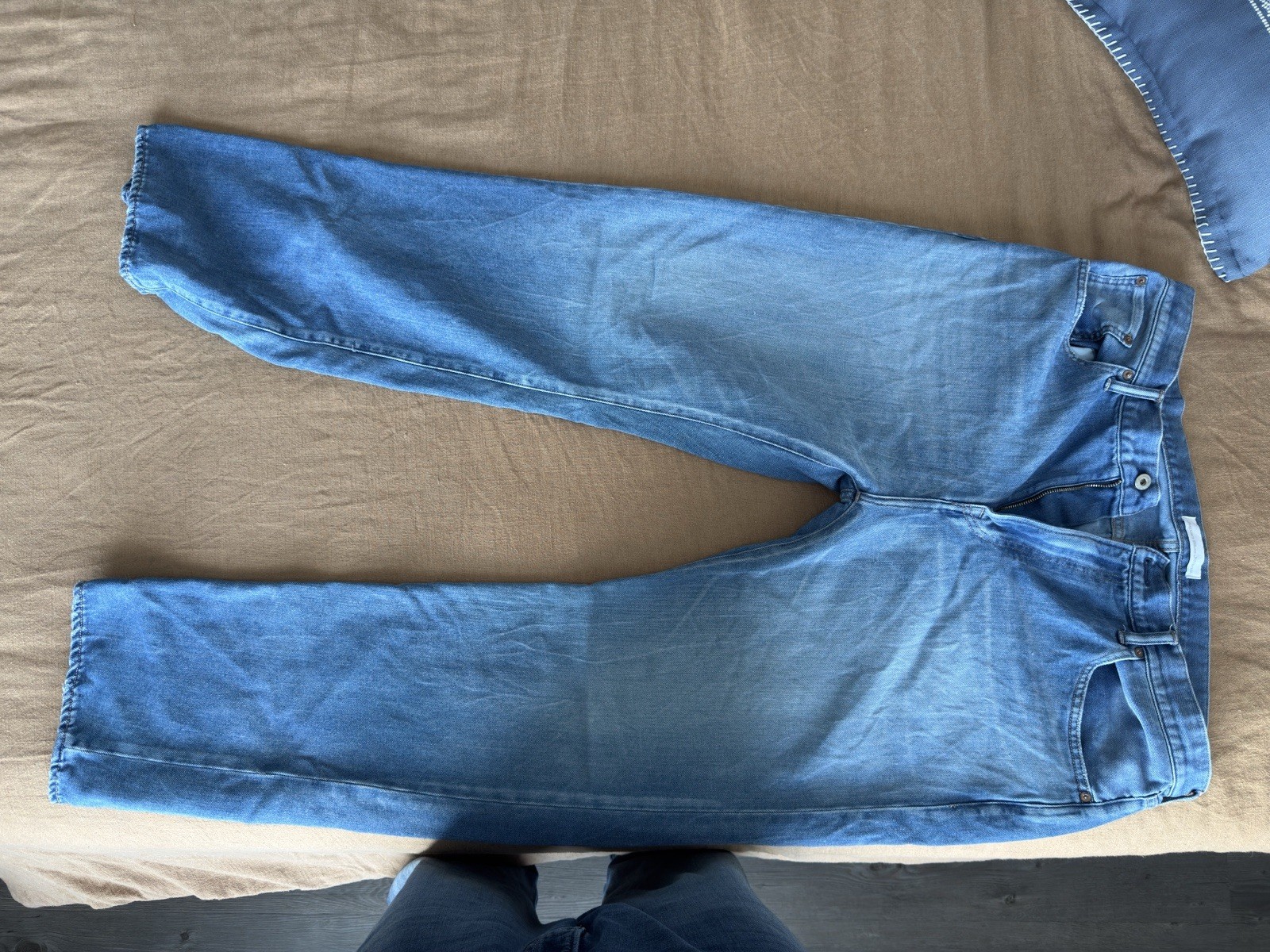 Japan Blue Jeans Men’s Wide-Leg Light Wash Denim Jeans Mid Rise