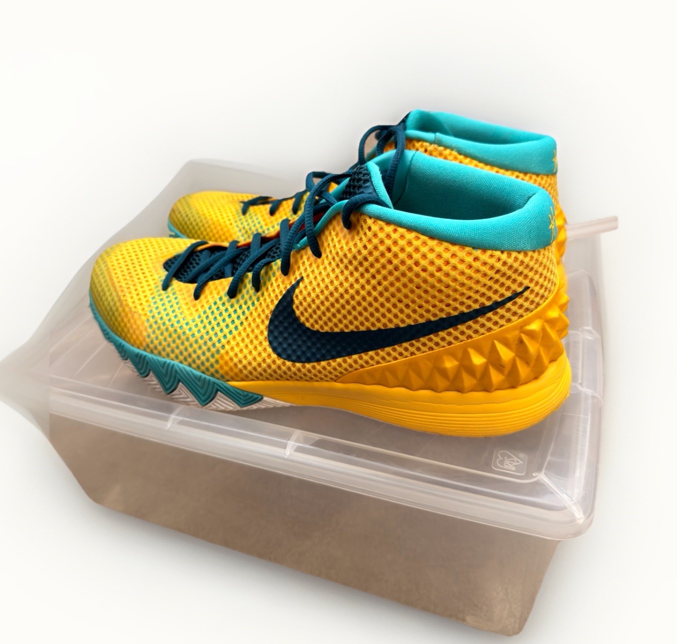 Nike Kyrie 1 Letterman 2015 Tour Yellow Teal Size 13 Sneakers Shoes 705277-737