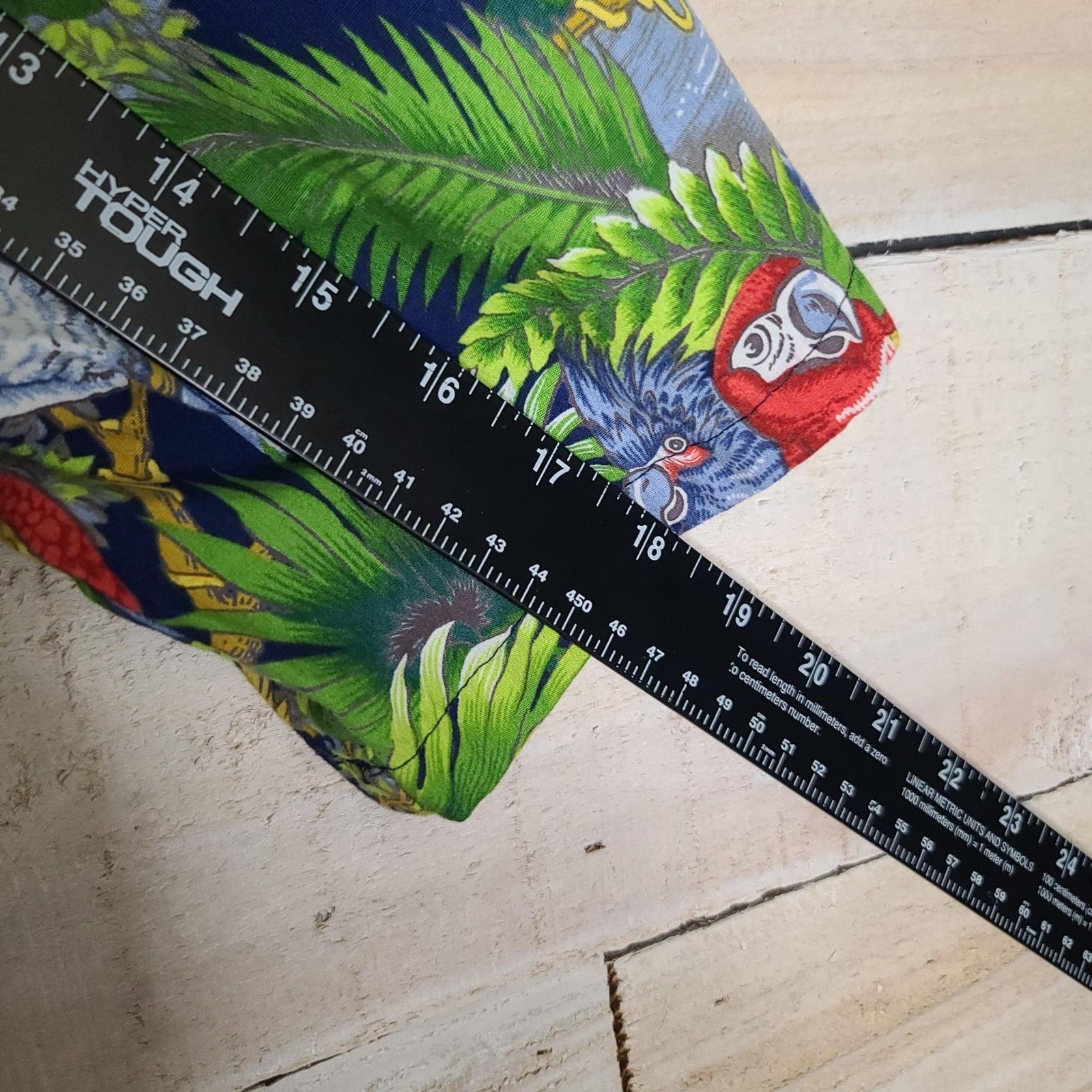 Cabana Core Vintage Parrot Domination Men’s Medium Hawaiian Shirt Aloha Republic