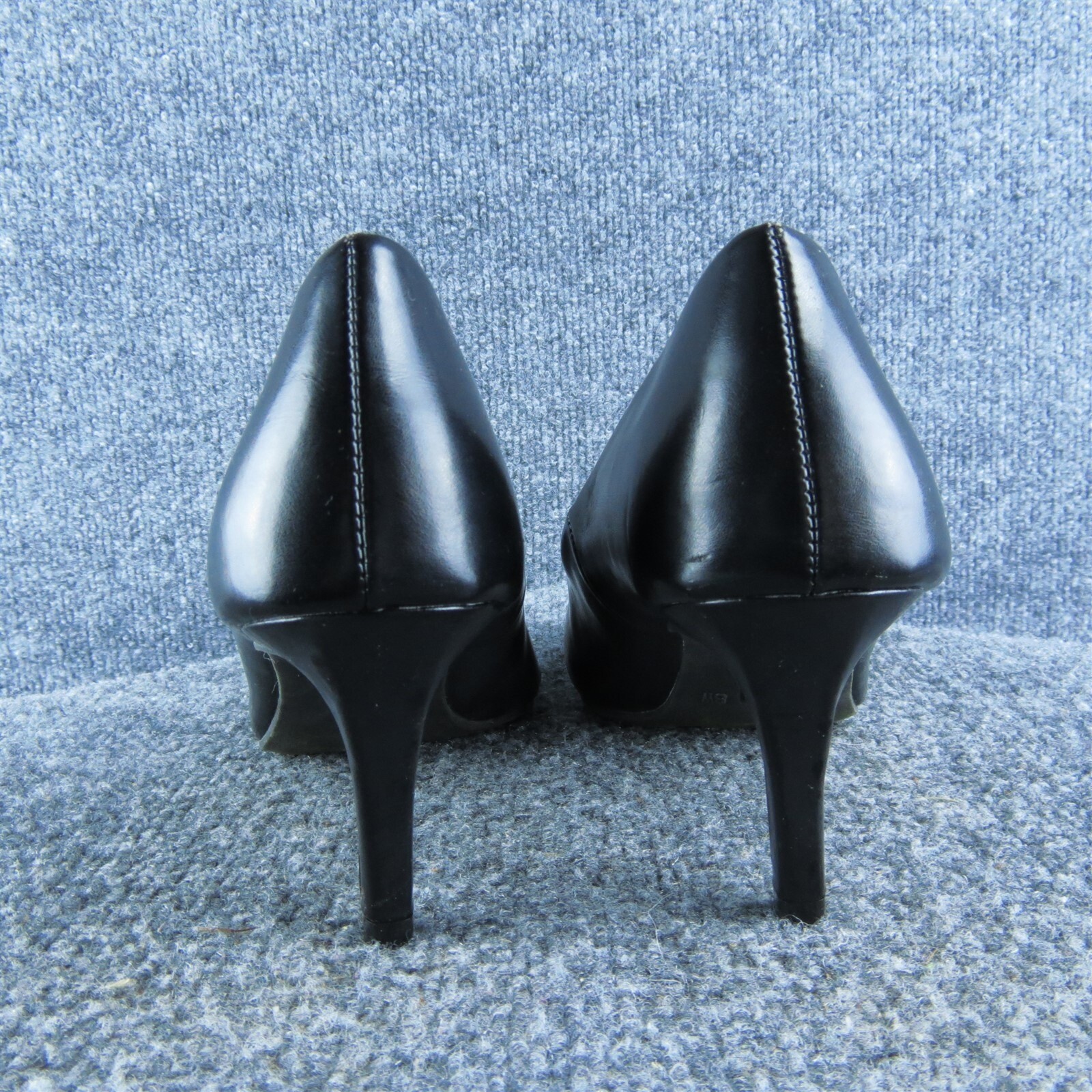 Comfort Plus Women’s Pump Black Synthetic Pump 8M Gently Used 2025