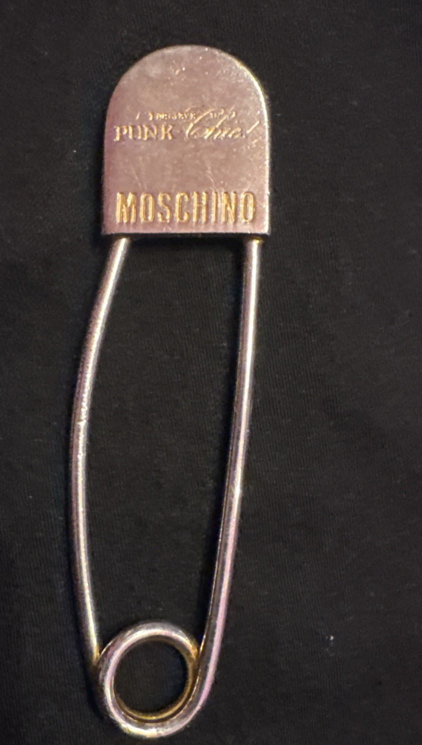 VTG Moschino Punk Chic Safety Pin Charm Keychain, Redwall Italy, 1×4” Y2K 80’s
