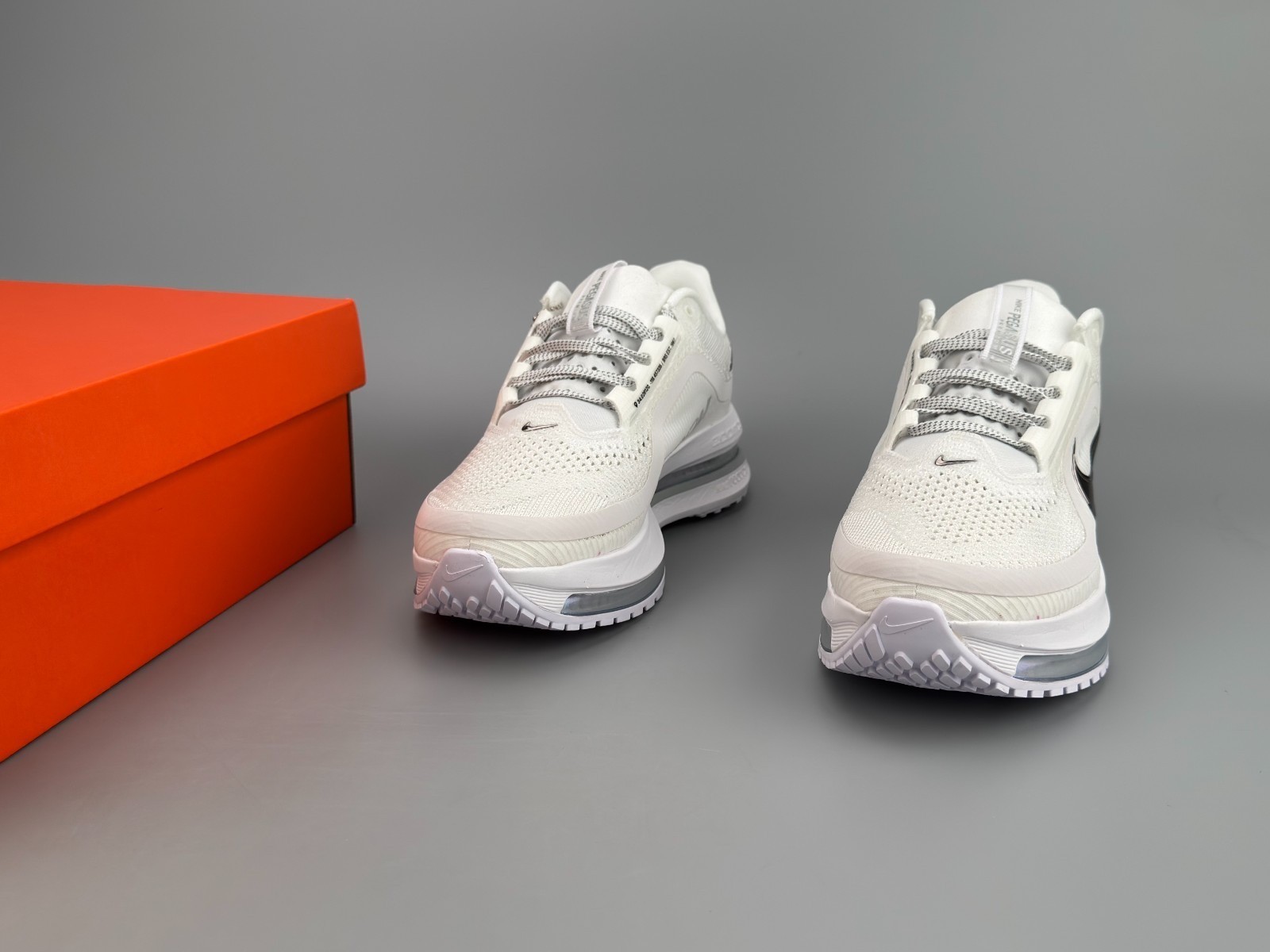 New Nike Air ZOOM Pegasus Premium White Metallic Silver Men’s sneakers
