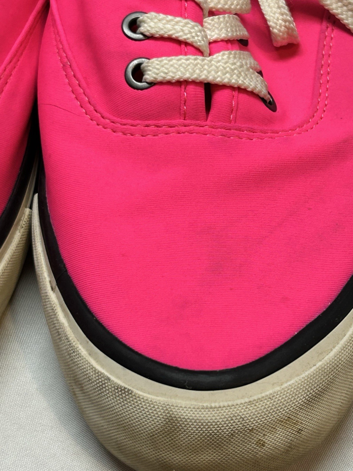 SeaVees Legend Sneaker Womens 9 Hot Pink Neoprene Lace Up Casual Tennis Shoes