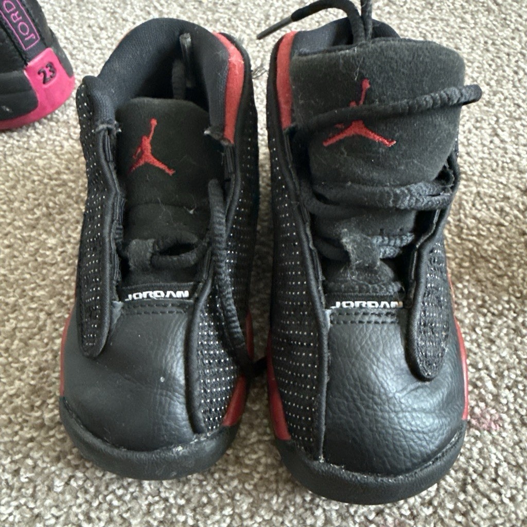 Jordan Air Jordan 13 Mid Top Sneaker Black/Red Toddler US 7C 414581-004