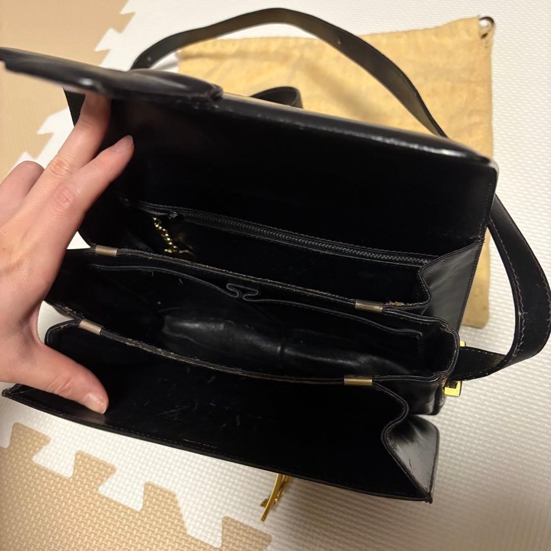 CELINE Black Leather Vintage Shoulder Bag Horsebit Carriage Hardware Authentic