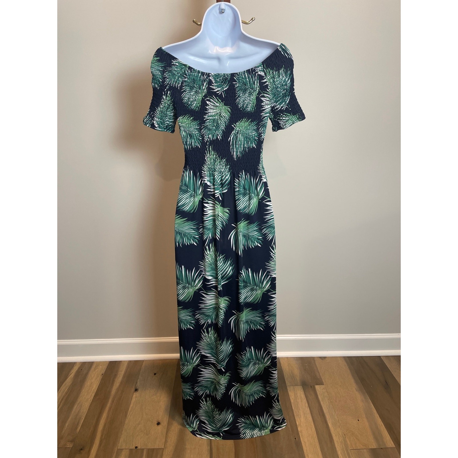 Seven Islands Size L Navy Blue Maxi Dress Green Tropical Leaf Print Short Sleeve