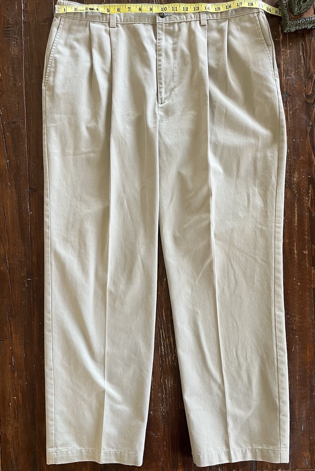 Haggar Generations Men’s Beige Dress Pants 38W Pleated Straight Leg Twill