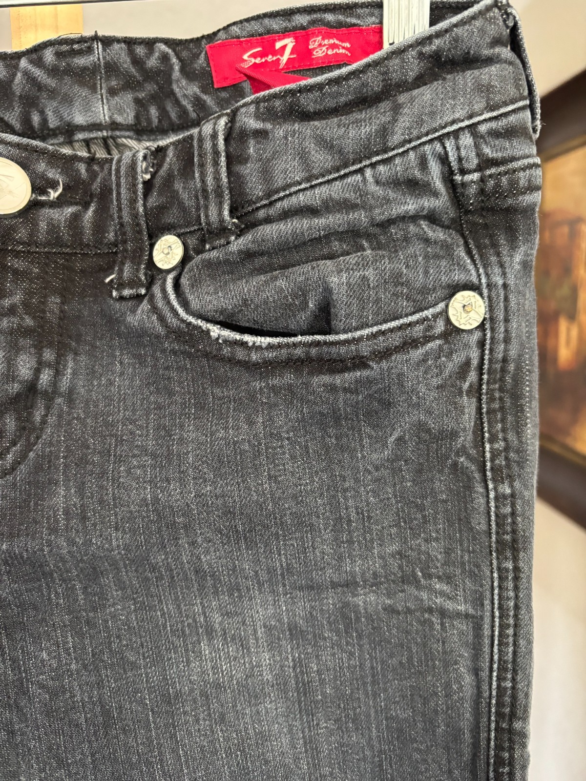 Seven7 Premium Denim Dark Wash Rhinestone Stud Straight Leg Jeans Women’s Size 2