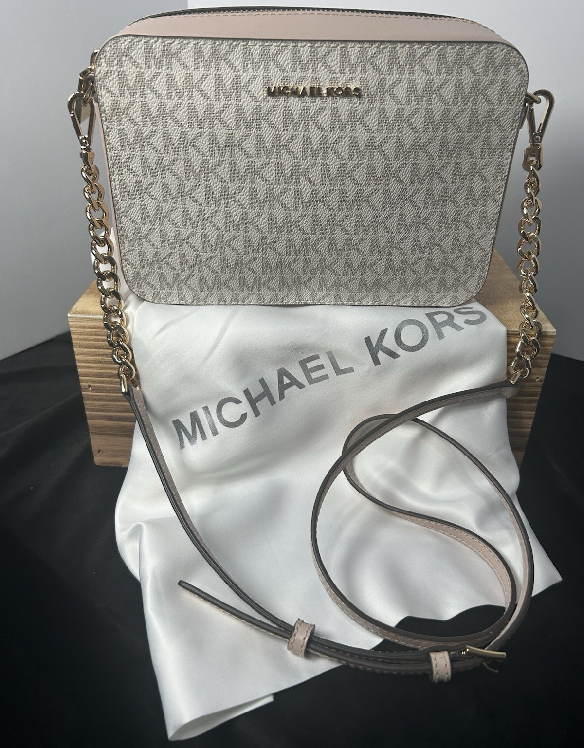 Michael Kors Ginny Medium Crossbody with MK Dust Bag