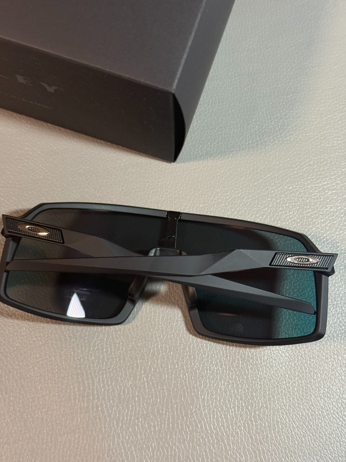 NEW Oakley SUTRO Sunglasses OO9406 Matte Black Frame W/ PRIZM Road Lens