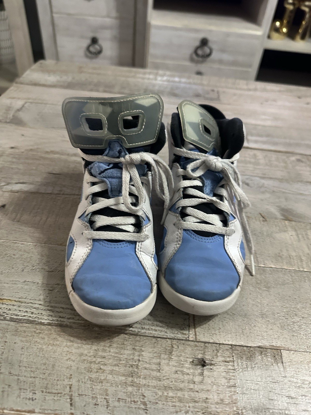 Size 13.5c – Jordan 6 Retro Mid UNC Home