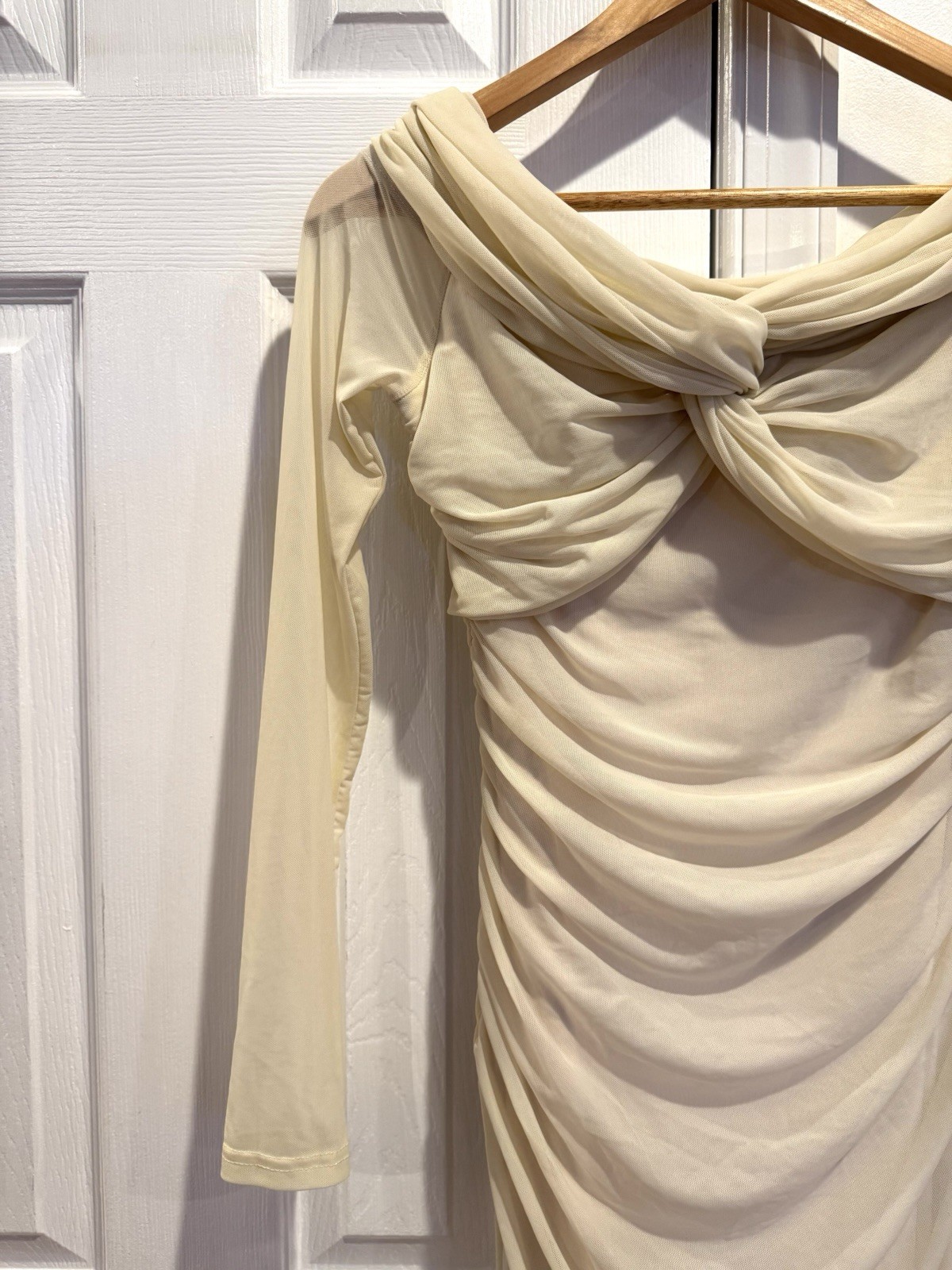 Off The Shoulder Sheer Mesh Ruched Bodycon Maxi Long Sleeve Dress Size Medium/6