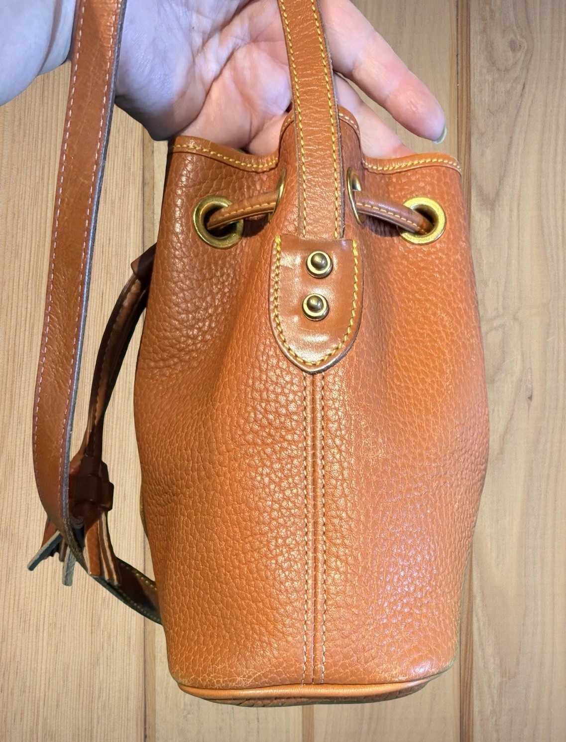 Dooney Bourke Brown Vintage R134 Mini Bucket Drawstring Shoulder Bag Leather