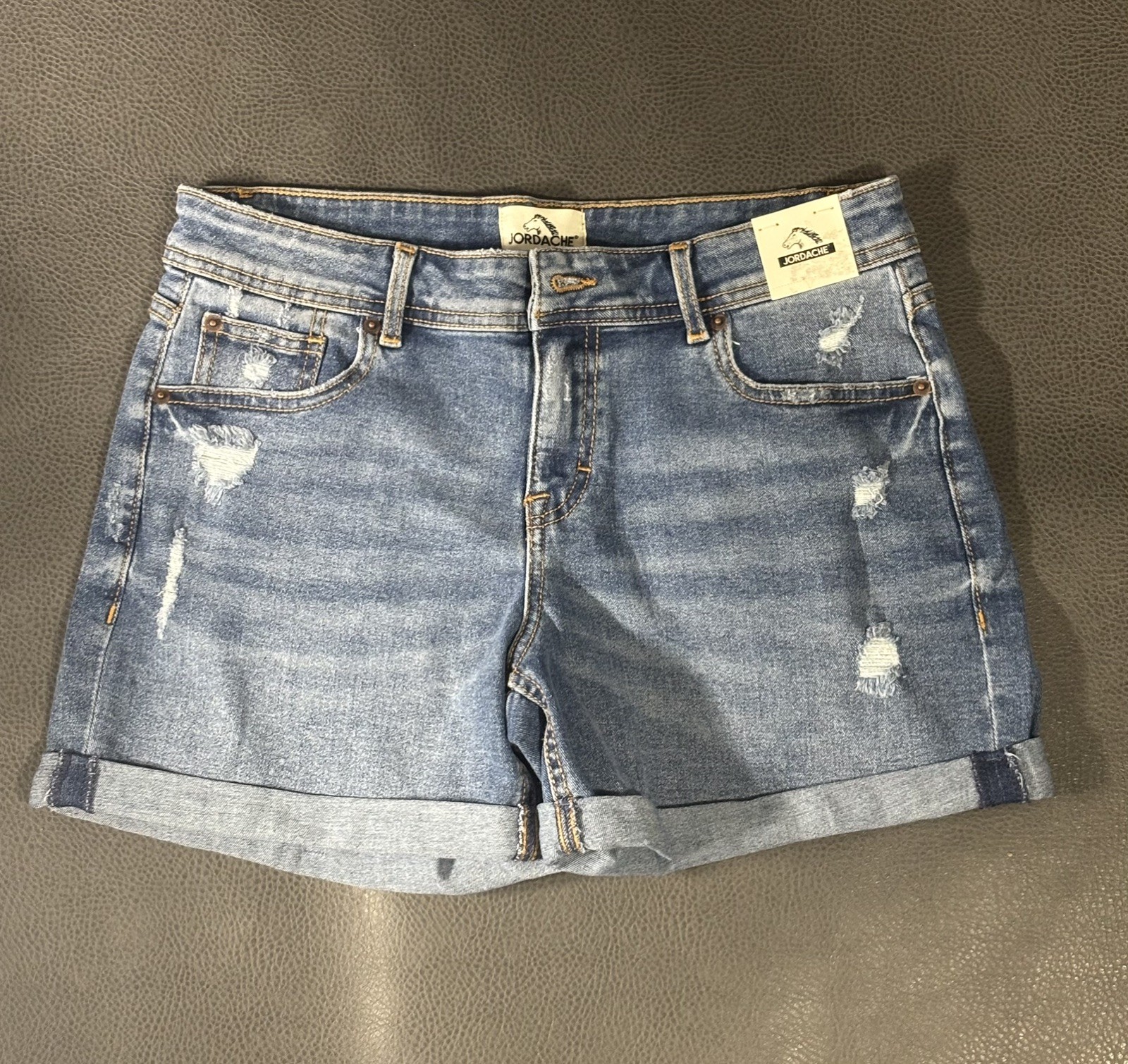 Jordache Womens Size 4 Boyfriend Shorts Pockets Light Wash NWT