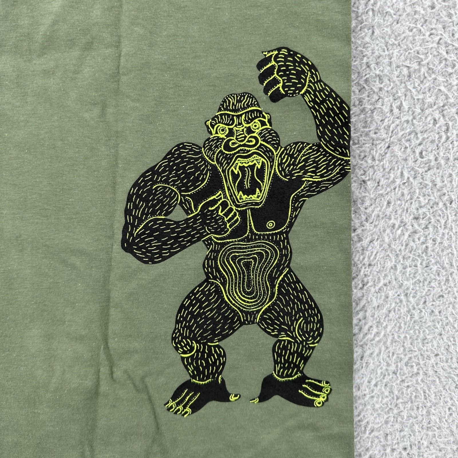 Vintage Hanes Beefy-T Mens L Green Shirt Y2K Art Tee Godzilla King Kong Graphic