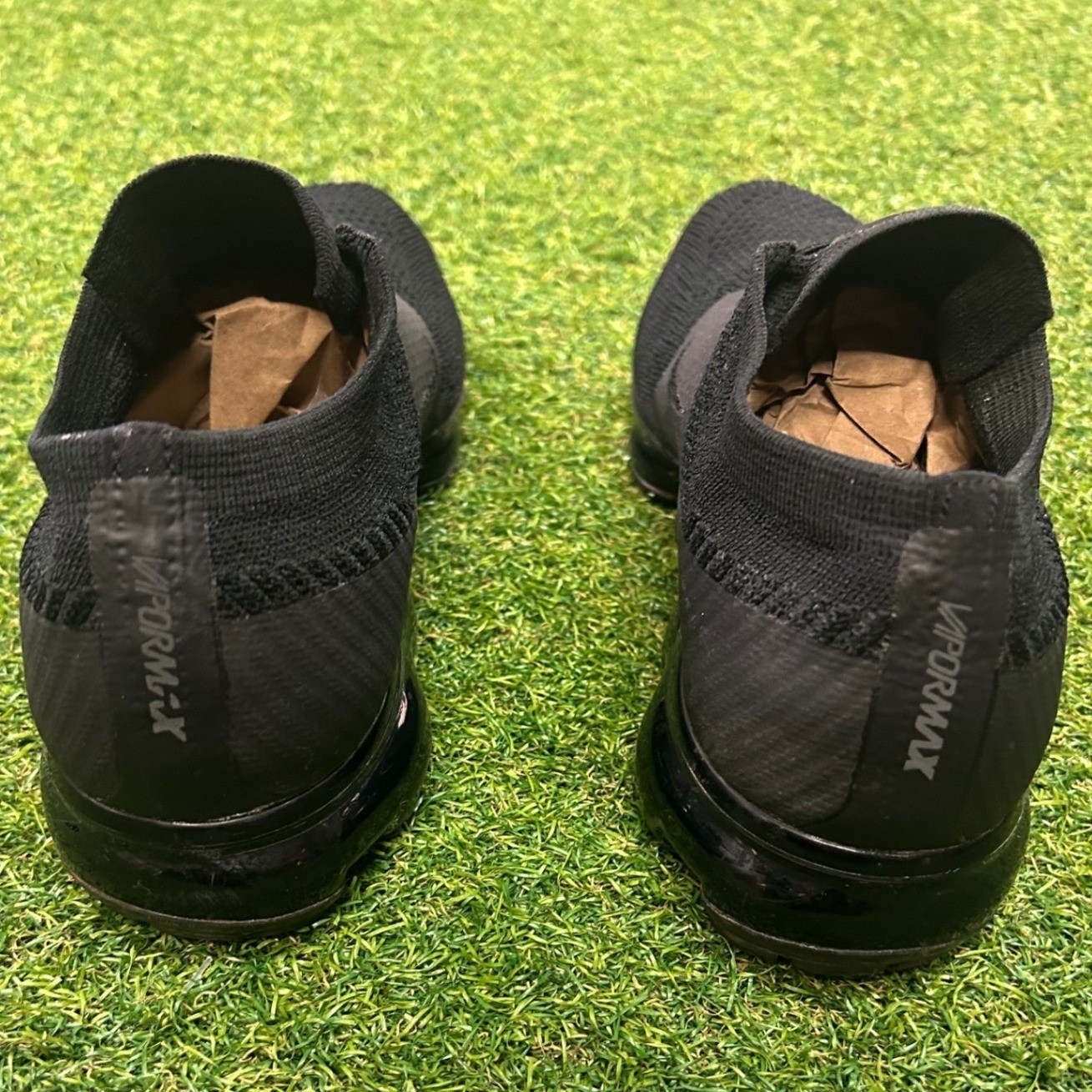 Nike Air VaporMax SE Triple Black Flyknit Laceless Running Shoes AQ4155-004 10
