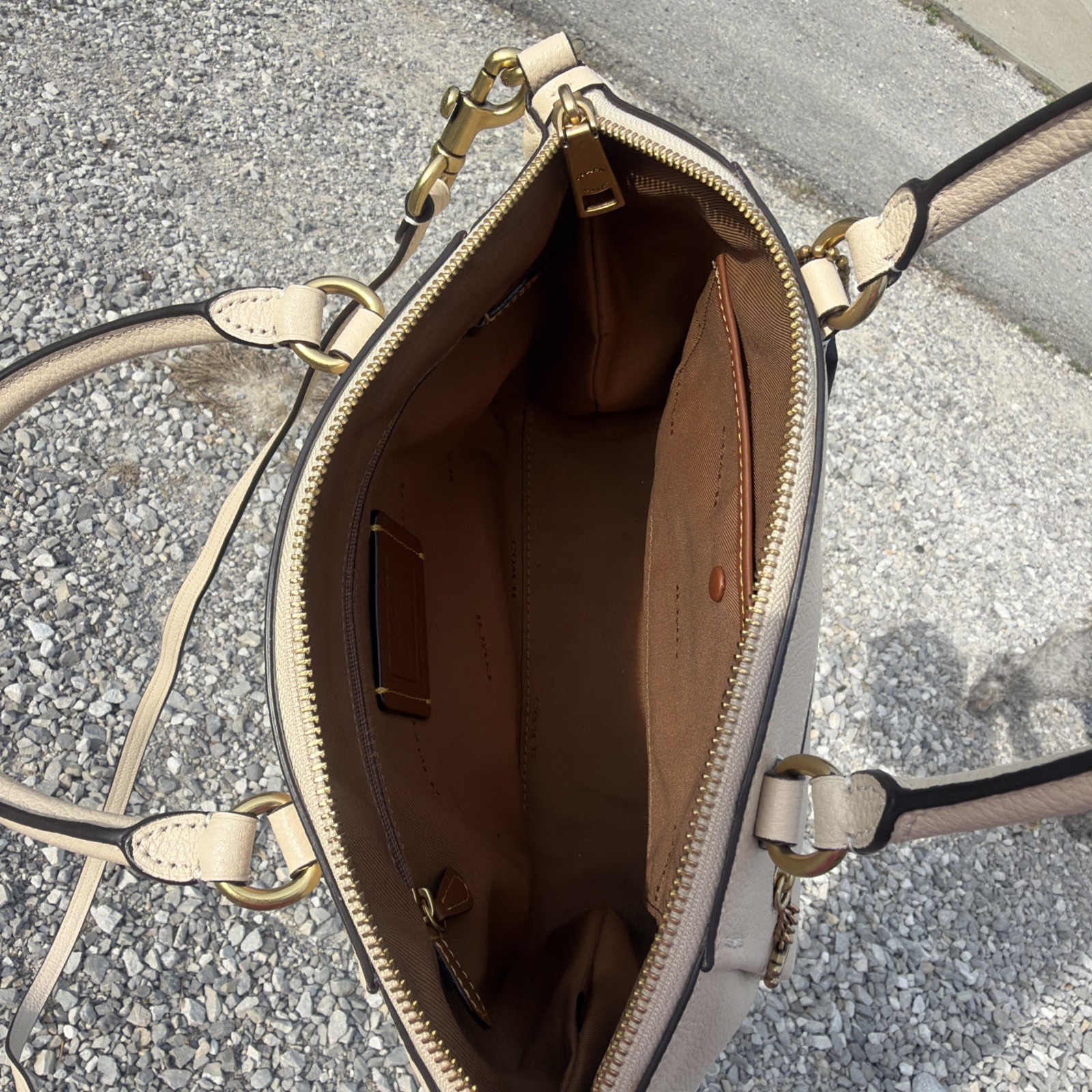 COACH ELISE Ivory Pebbles LEATHER CROSSBODY 79316 SATCHEL CONVERTIBLE
