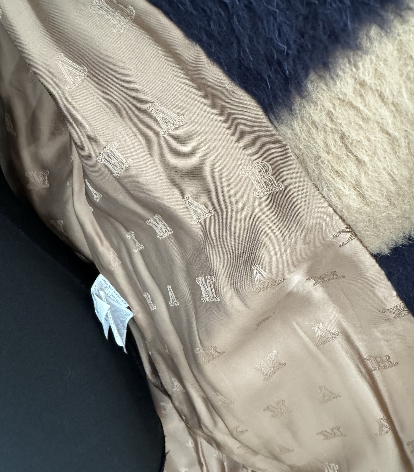 MAX MARA TEDDY BEAR COAT ALPACA/WOOL/SILK – SIZE IT36 -US2-EU32- INT.S/M- New !