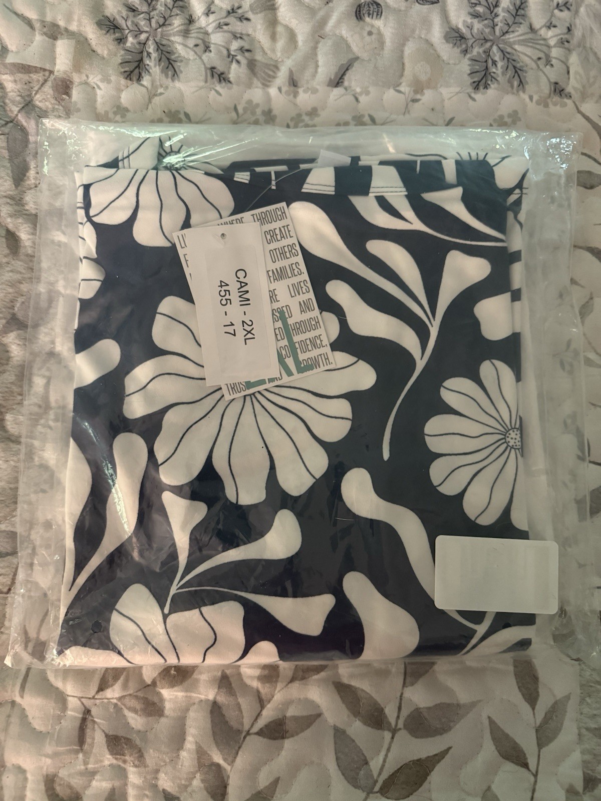 Lularoe Cami Size 2XL New With Tags White And Floral Sleeveless Top