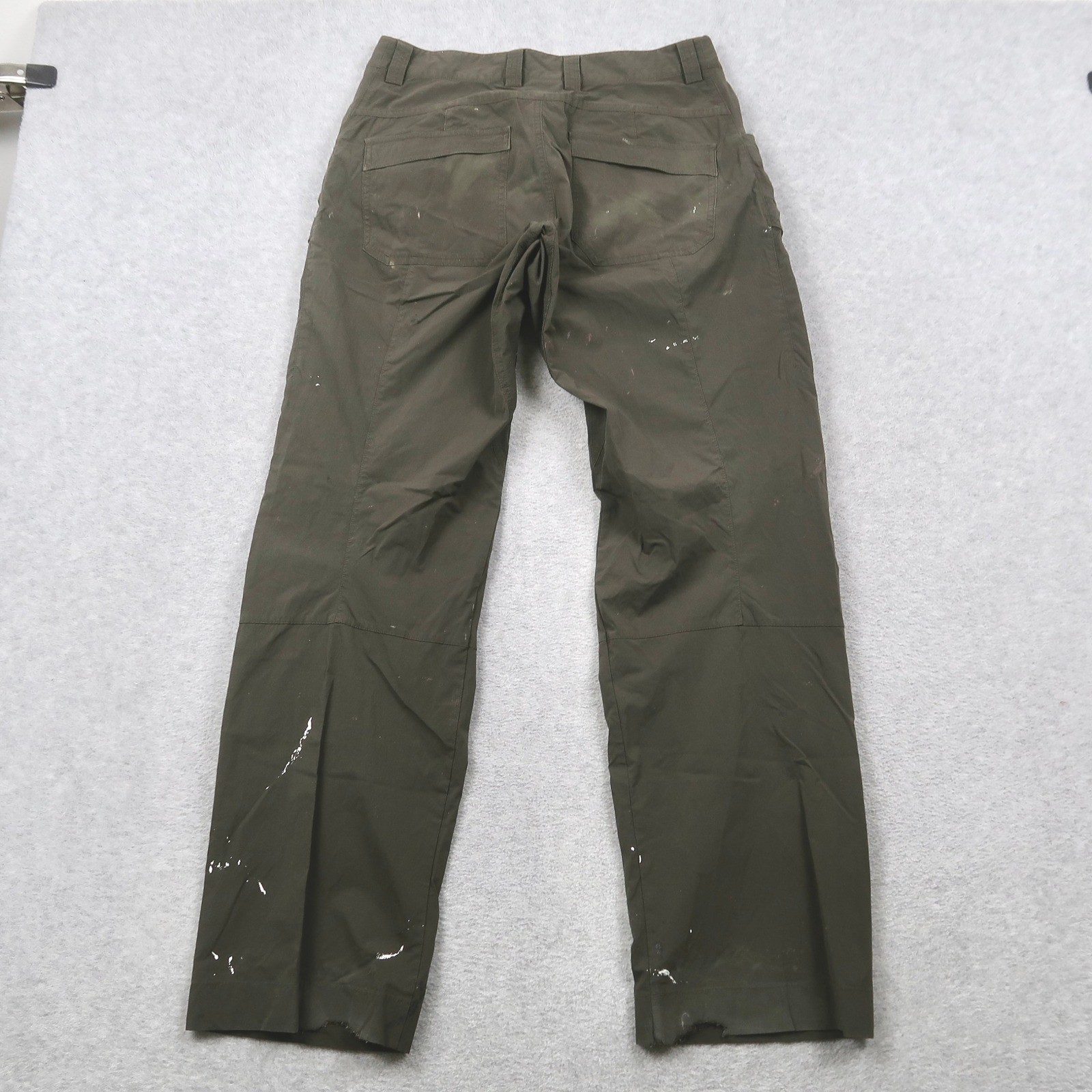 Arcteryx Mens Cargo Pants Size 30 Olive Green Distressed Paint Splatter Outdoor