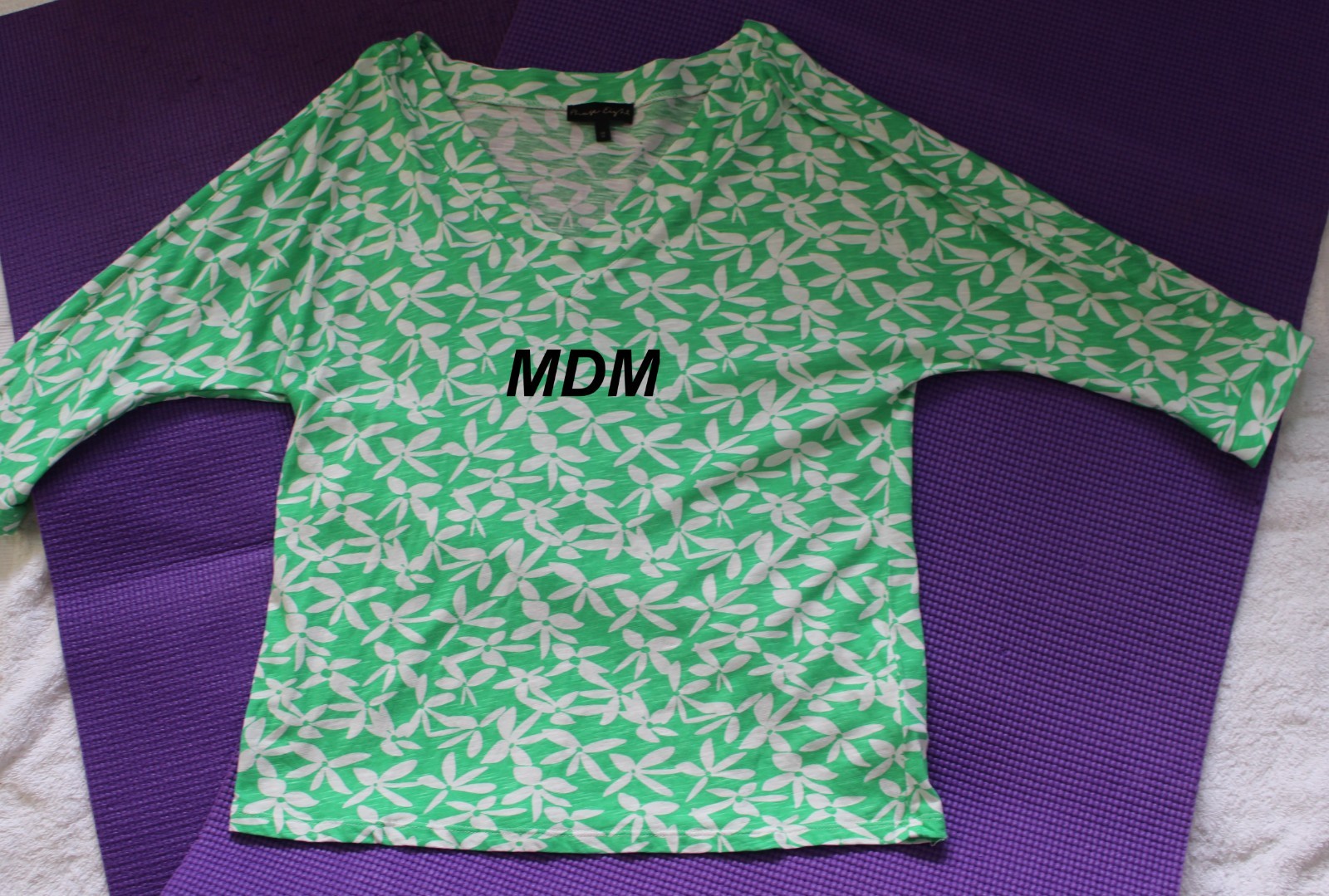Phase Eight Womens Bright Green White Floral Print V-Neck Modal Cotton Top 12