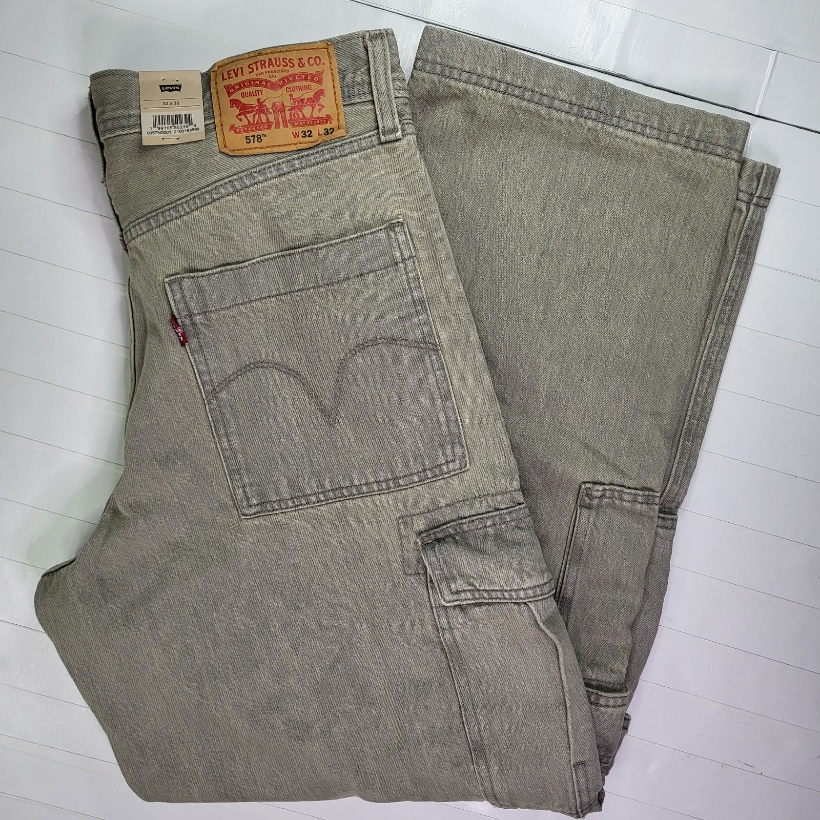 Levi’s 578 Baggy Fit Cargo Jeans 32×32 Mens Light Gray New With Tags Denim