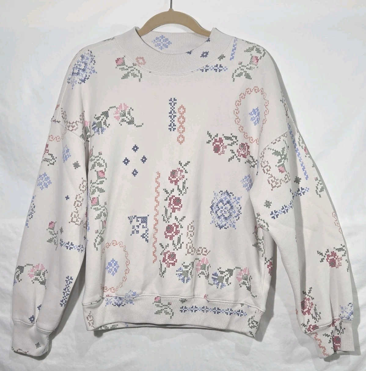 Abercrombie & Fitch Sunday Mockneck Crew Light Sun Pattern Sz MED Soft Comfy