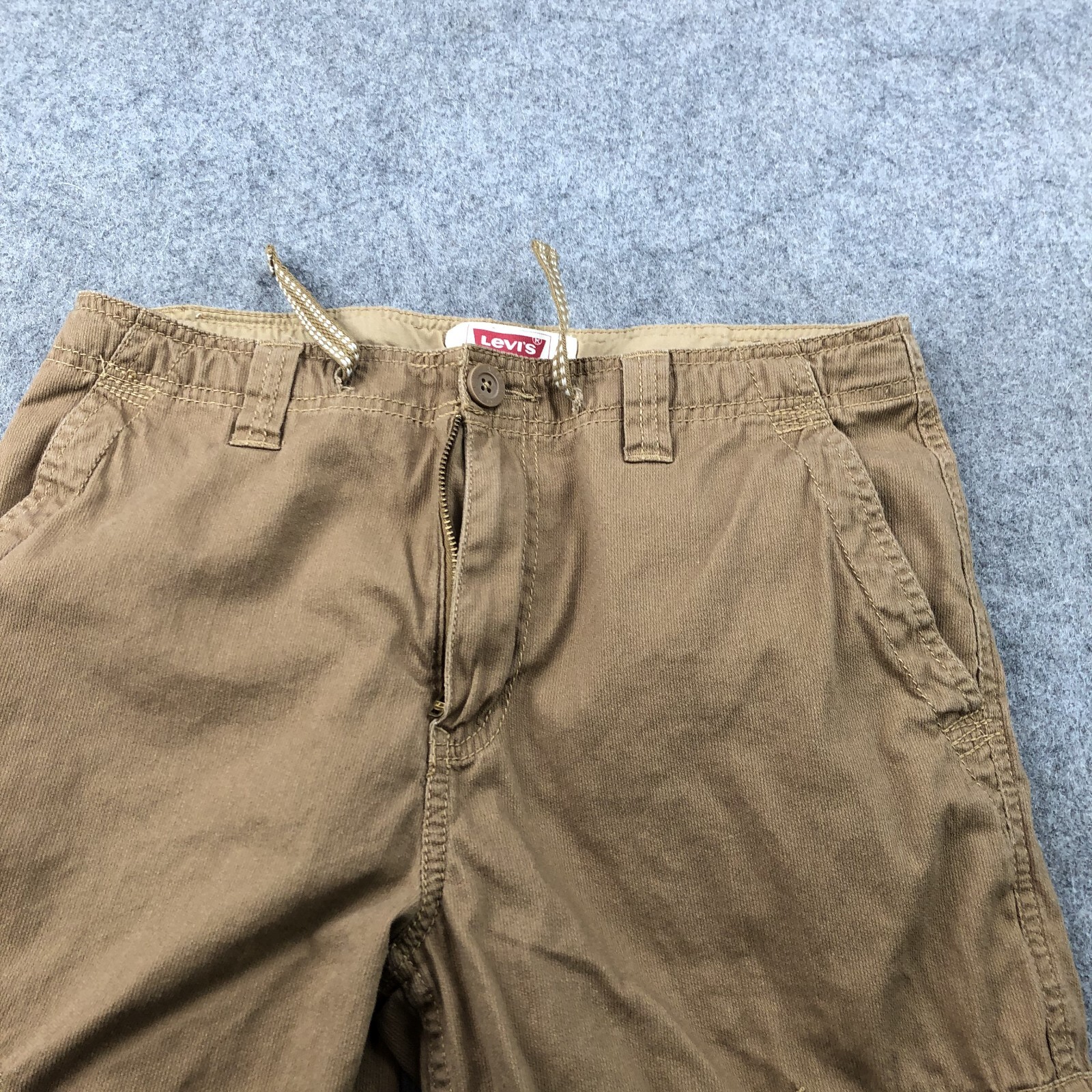 Levis Shorts Boys 18 Reg Beige Cargo Surplus Flat Front 13″ Inseam