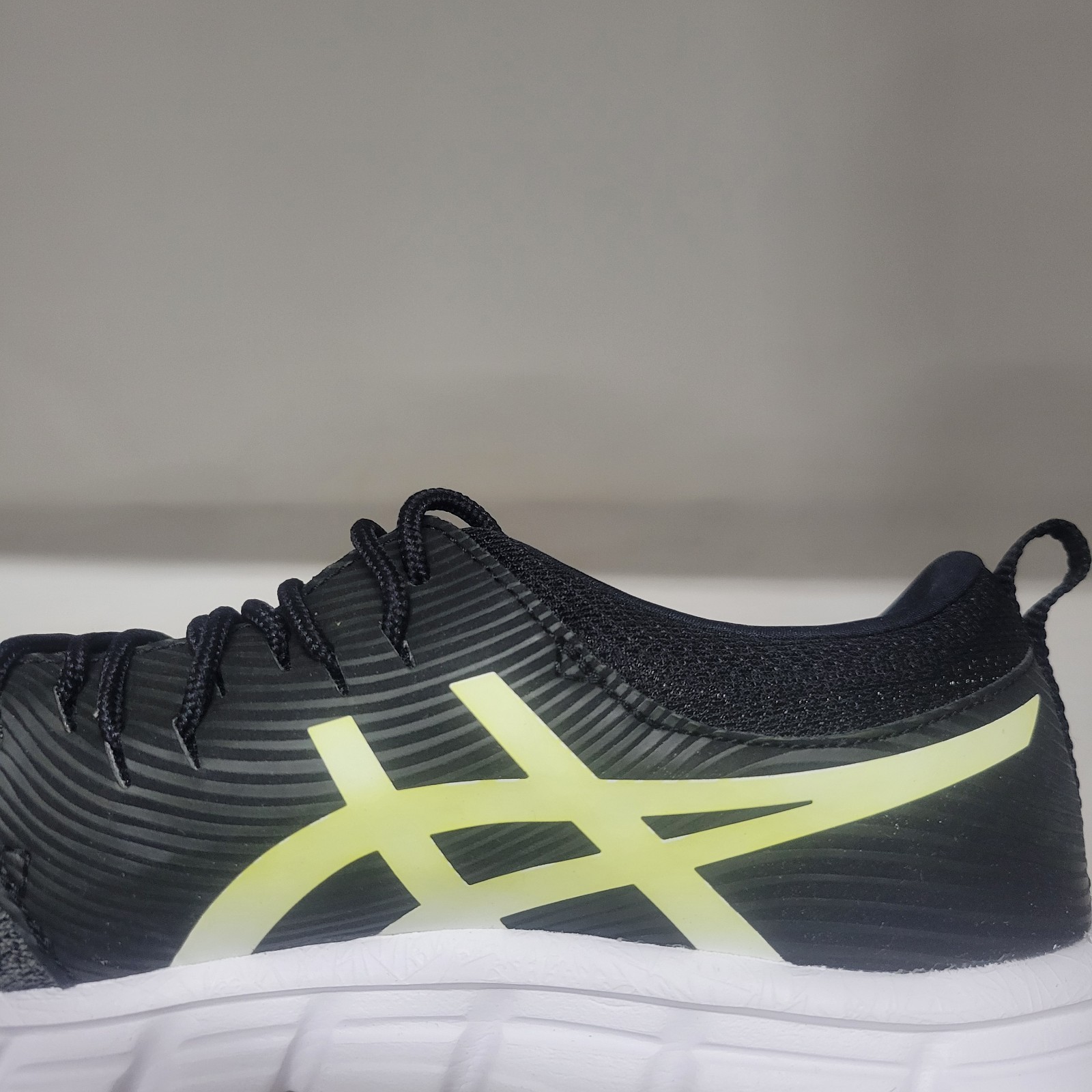 Asics Gel-Quantum 90 SG Black/White Womens Size 9.5M