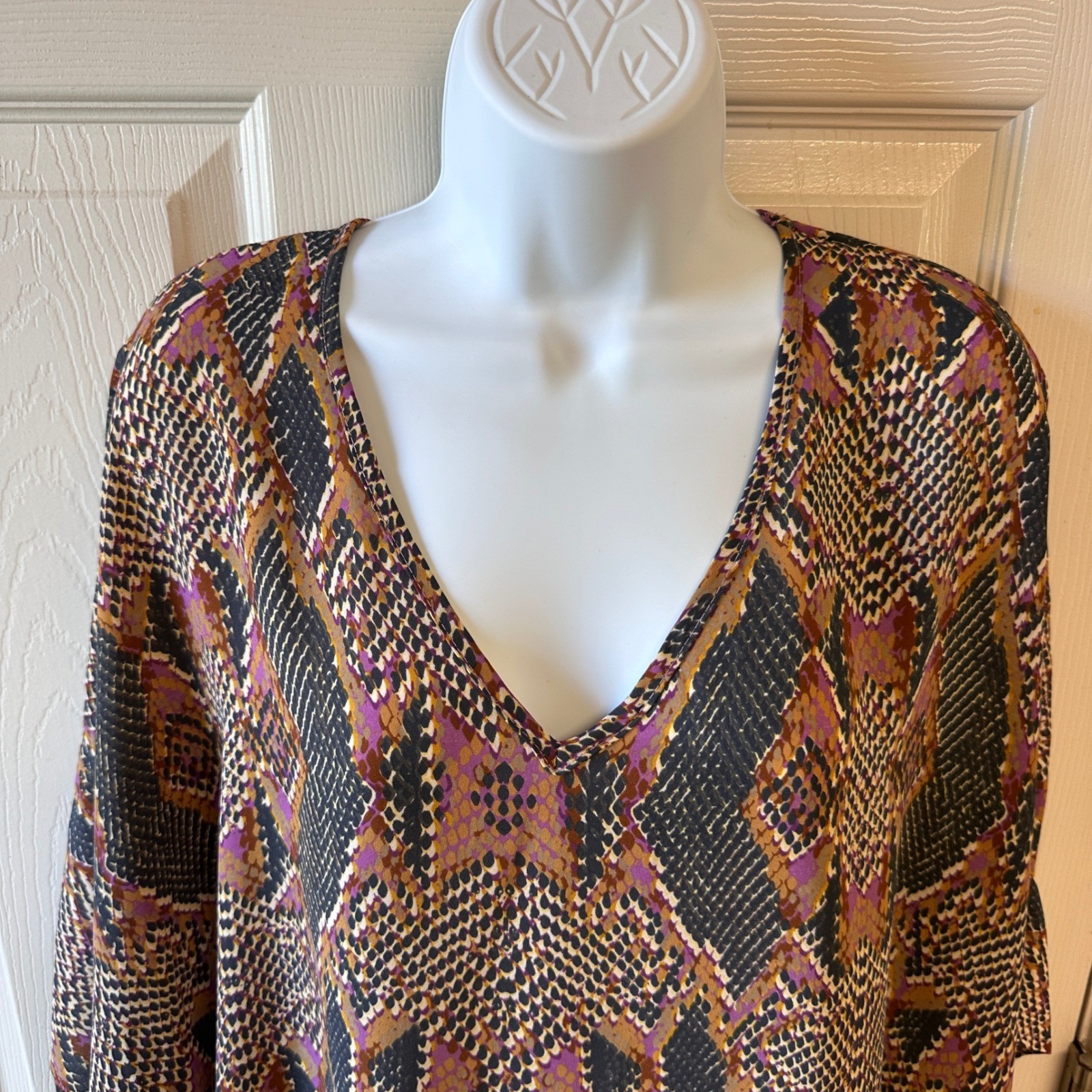 Adrienne Blouse Women Size M Brown Purple Snakeskin Dolman V-Neck Top
