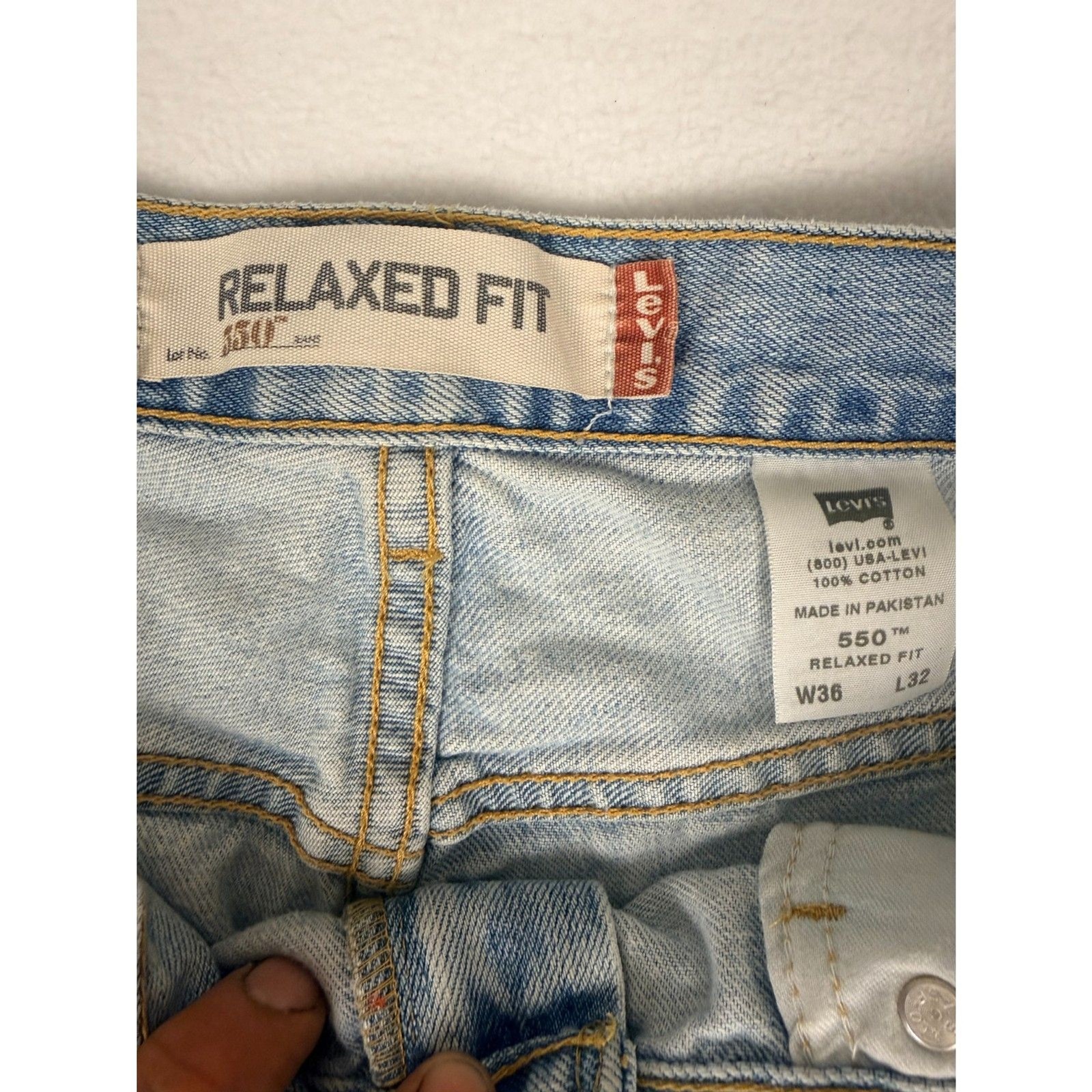 Levi’s 550 Relaxed Fit Jeans Men’s 36×32 Light Wash Straight Leg 100% Cotton