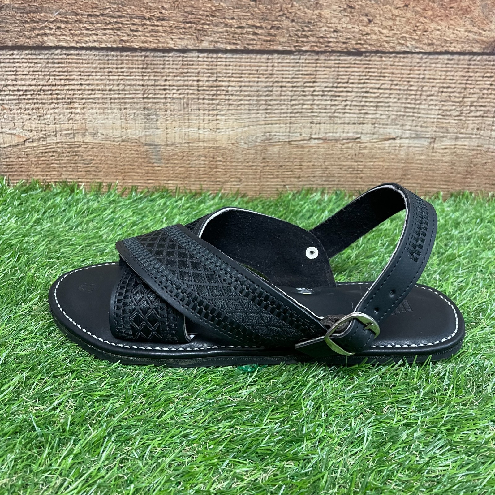 Men’s Mexican Handmade Black Embroidered Huarache Cruzado Cuero México Leather