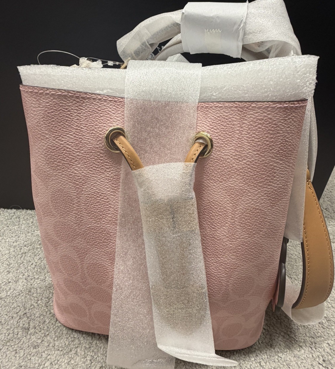 NWT Coach Rowan Bucket Bag In Signature Canvas With Charms Powder Pink