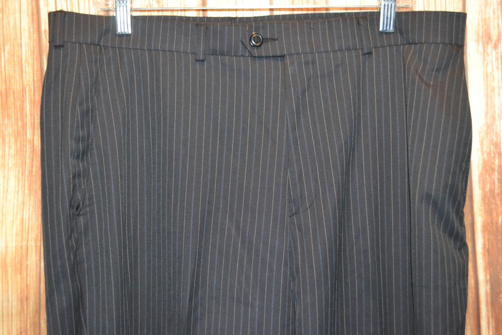 Haggar Men Black Pinstripe Daul Vented 3 Front Button Suit Sz 42R Wst 36×28