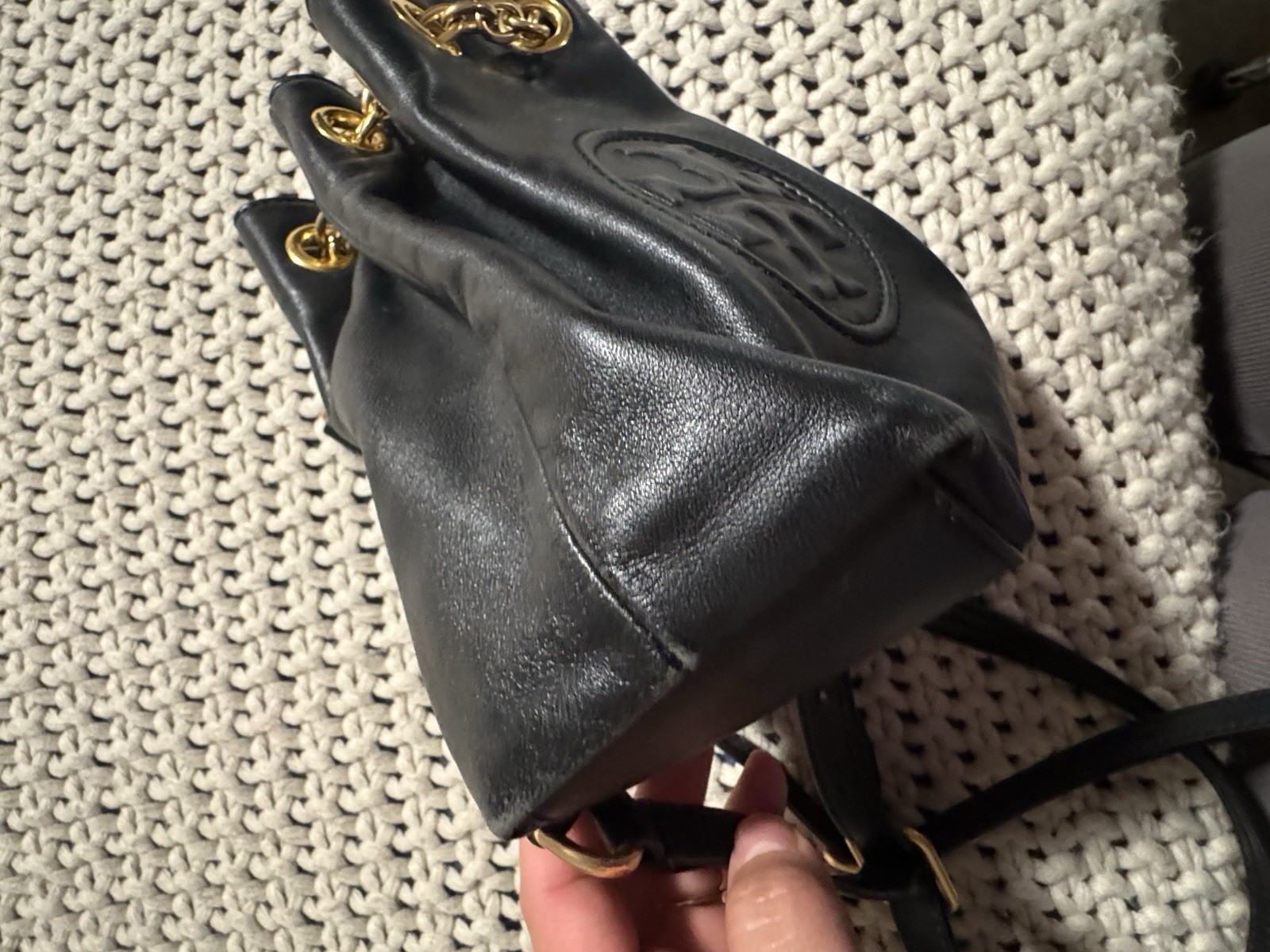 Tory Burch Black Bucket Bag Gold Chain Drawstring Adjustable Strap Women’s