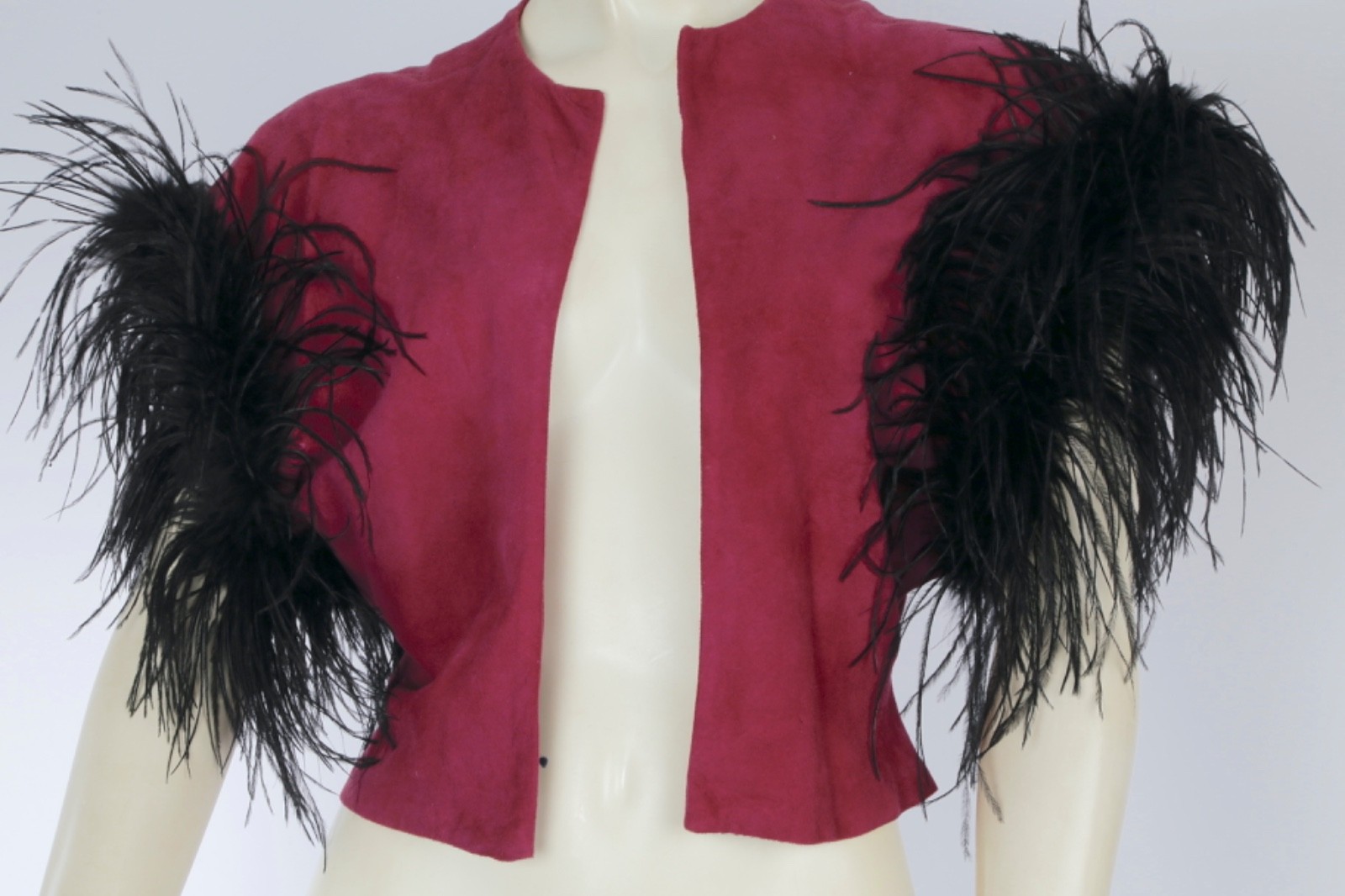 VTG Becky Bisoulis Vest S Burgundy Suede Black Ostrich Feather Cropped Bolero