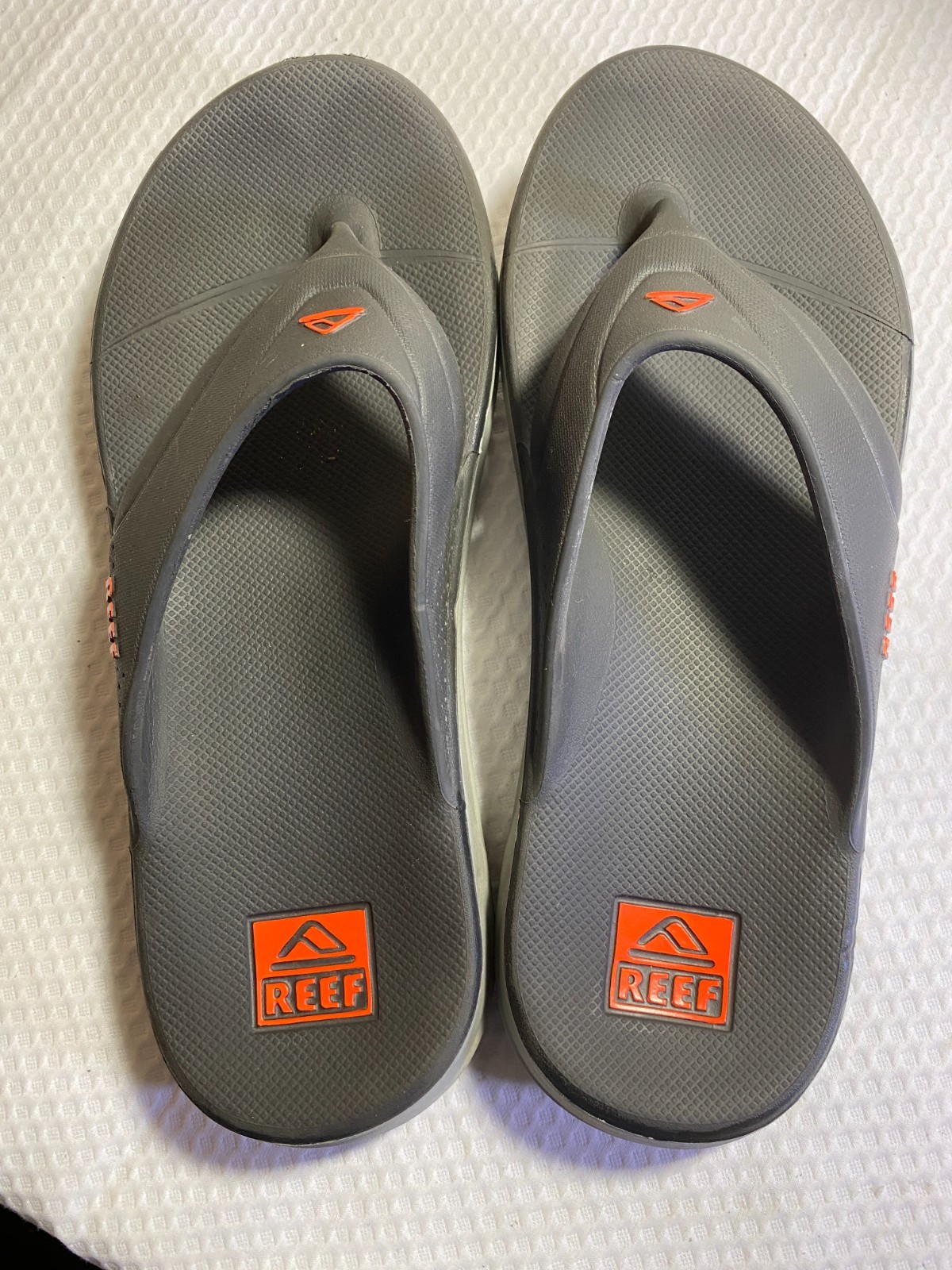 Reef One Men’s Flip Flops Grey Orange Athletic Beach Sandals Size M10