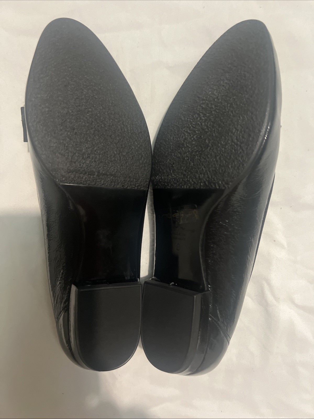 Peter Kaiser Black Patent Leather Pump With Bow Detail Size 8 New