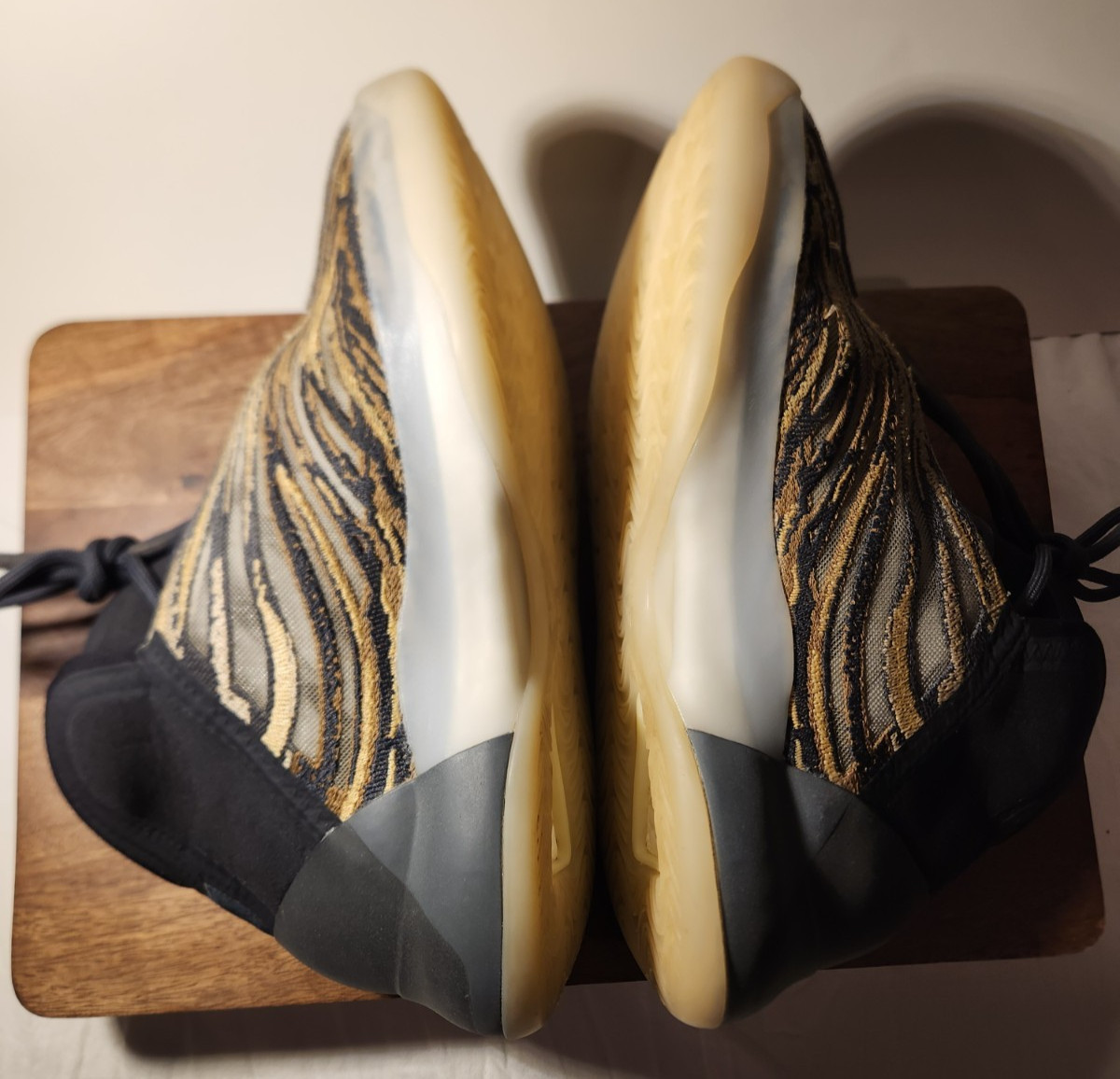 Adidas Yeezy Quantum Amber Tint Boost Basketball Sneakers Size 7.5 Men’s READ
