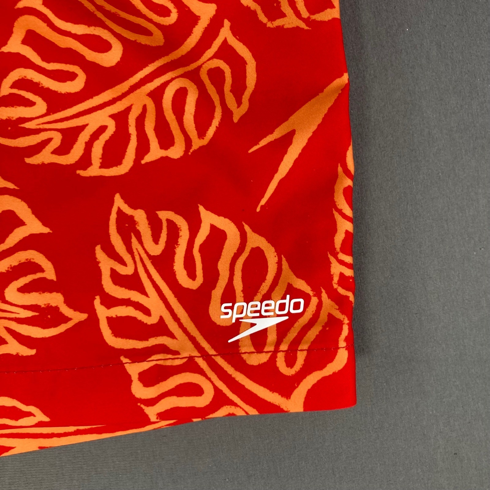 Speedo Mens Swim Trunks XXL Red Leaf Print Board Shorts Drawstring
