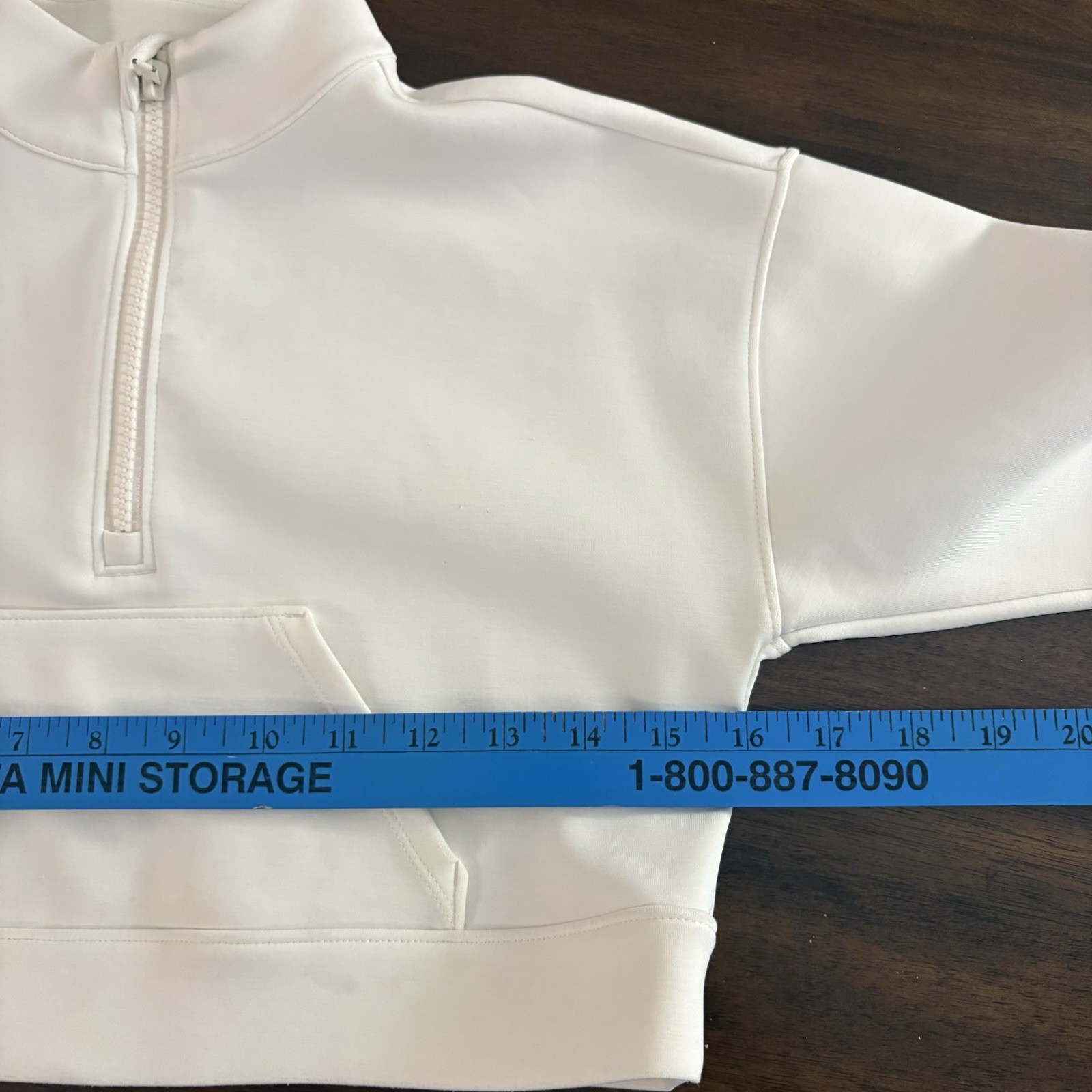 All In Motion Girls Small 6/7 White Long Sleeve Cropped Sweatshirt Stains D6
