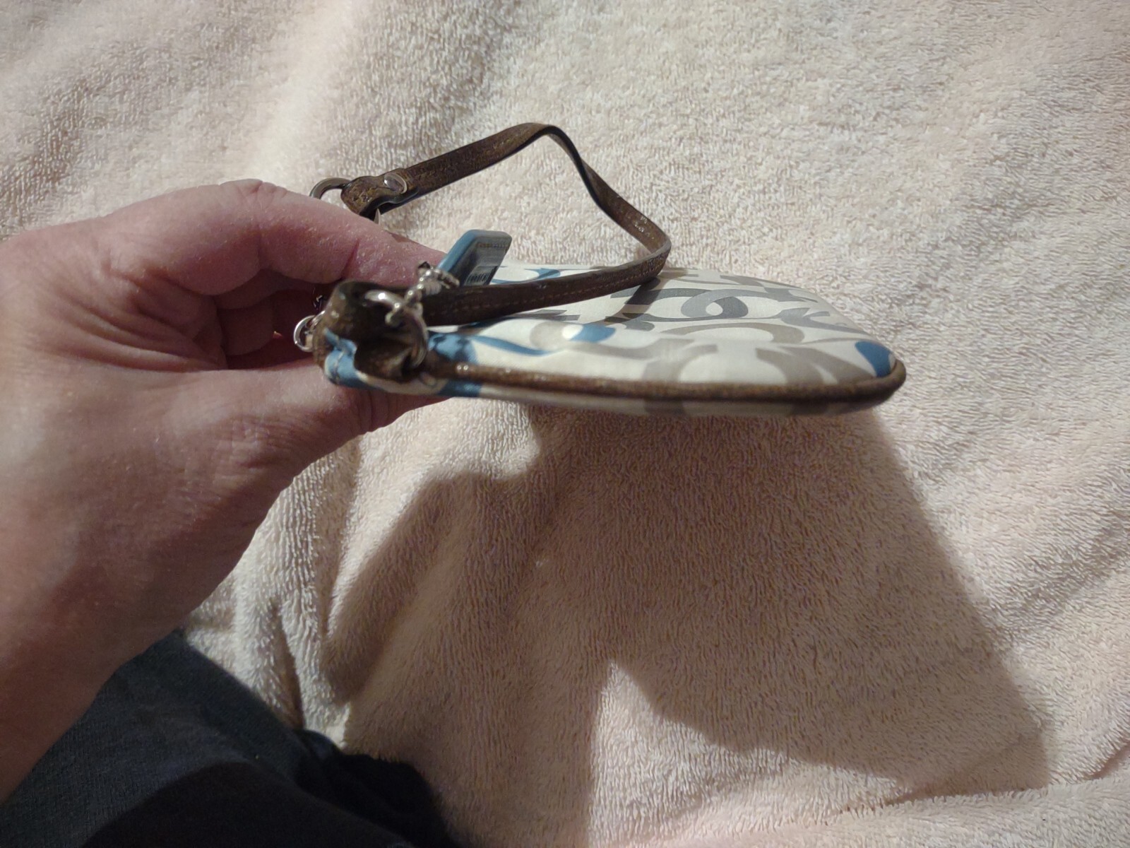 COACH F48898 MULTI COLOR CLOVER PRINT SMALL WRISTLET