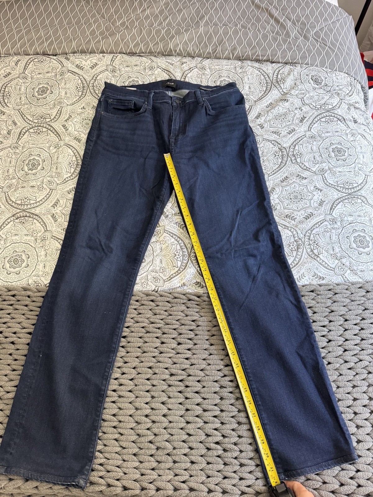 Joe’s Jean Size 34 x 32 The Brixton Straight + Narrow Kinetic Dark Blue