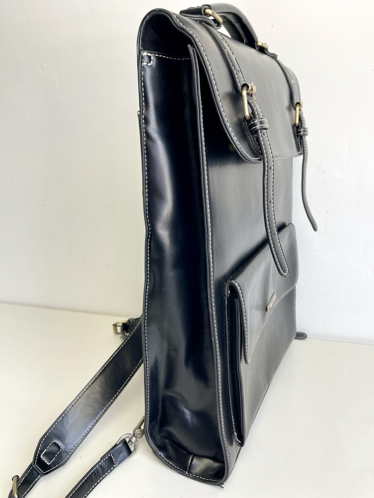 ECOSUSI Laptop Backpack PU Leather Black Vintage. Clean interior