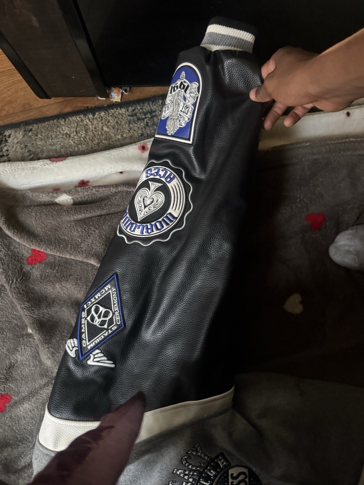 Luxe Legacy Men’s Varsity Jacket XL Snap Front Embroidered Patches Pockets