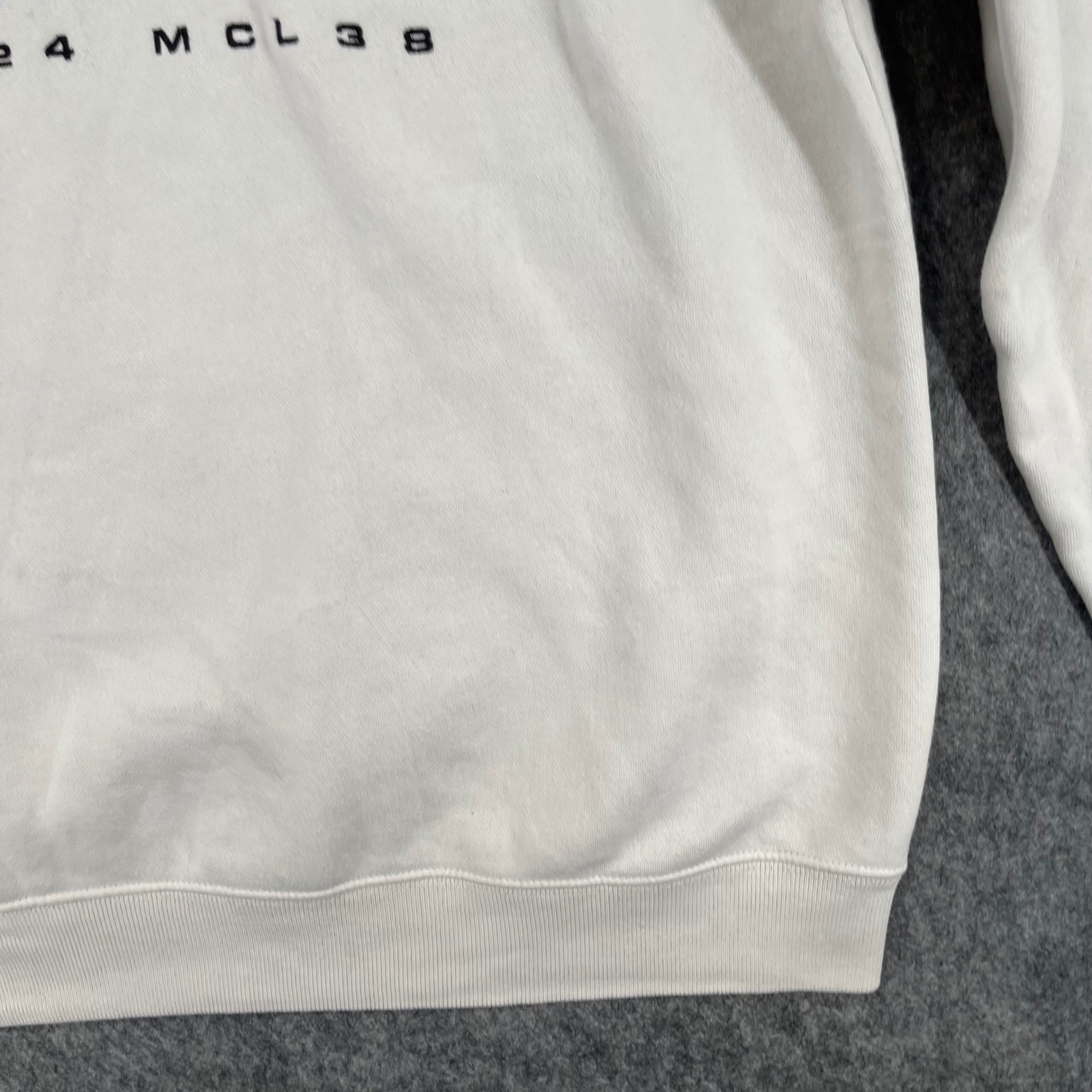 McLaren Formula 1 Team Hoodie Mens Small White Racing Sweatshirt F1 Logo