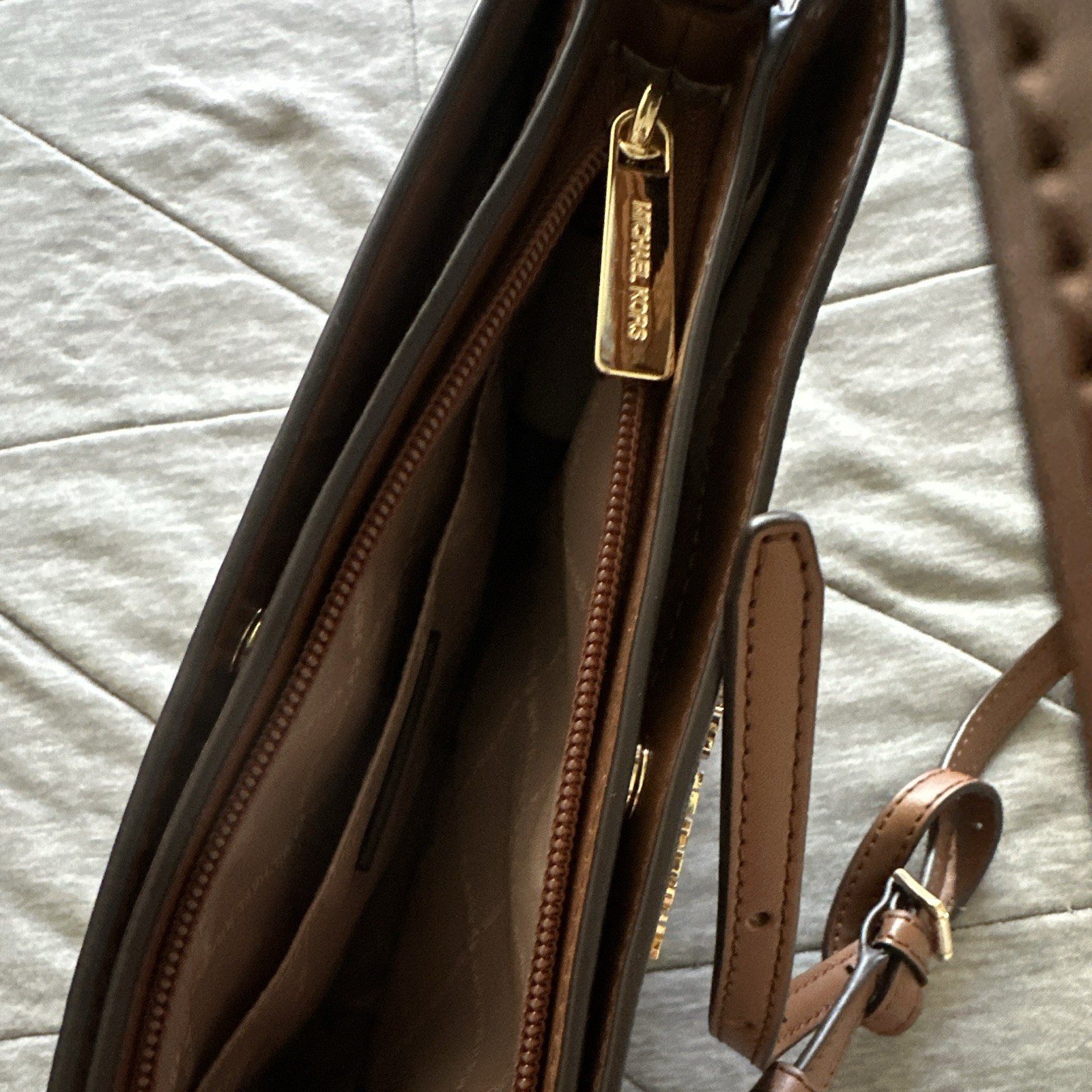 Michael Kors Signature Logo Medium Brown Zip Crossbody, Adjustable Strap,Pockets