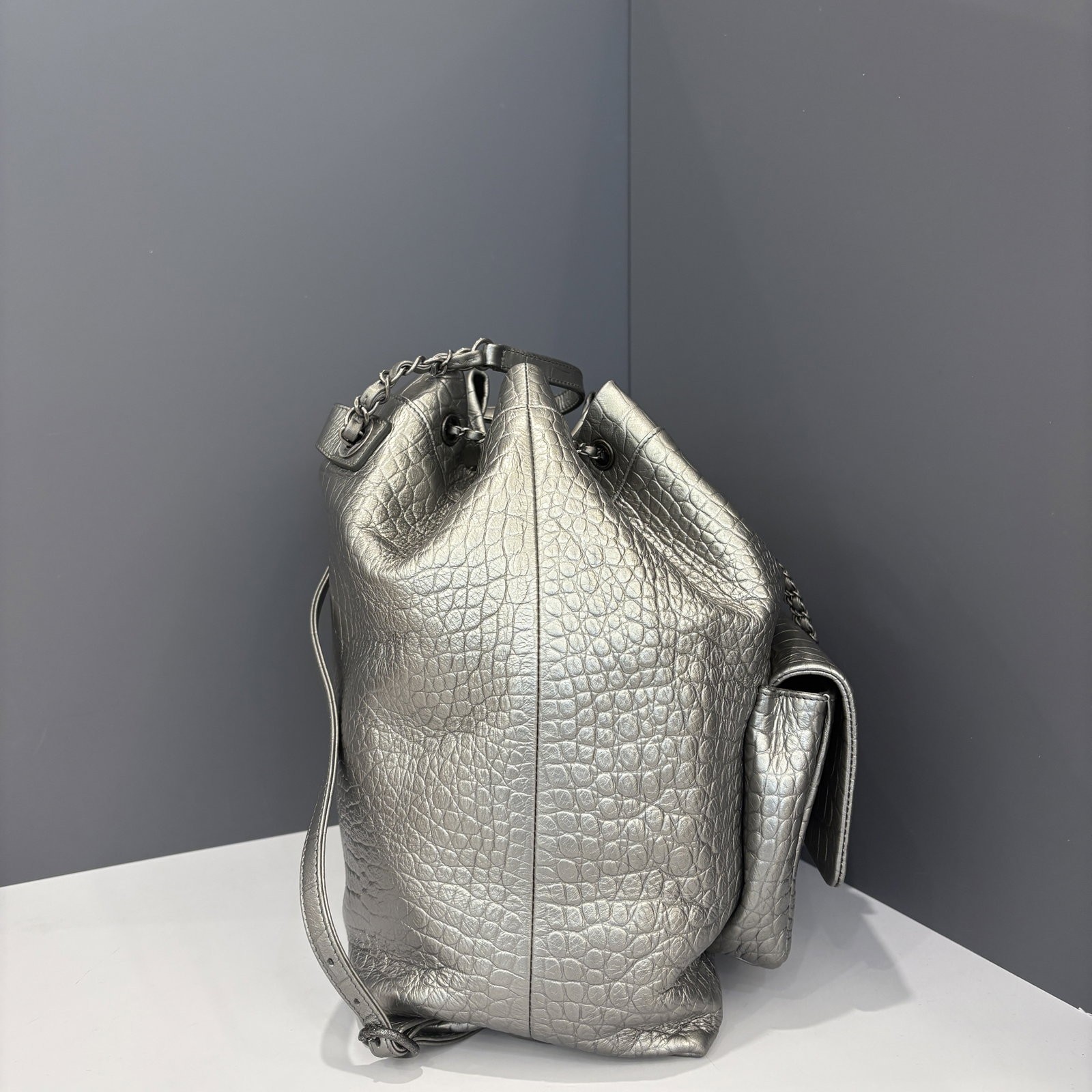 Chanel Backpack Silver Calfskin Crocodile Embossed (hs021026a4)