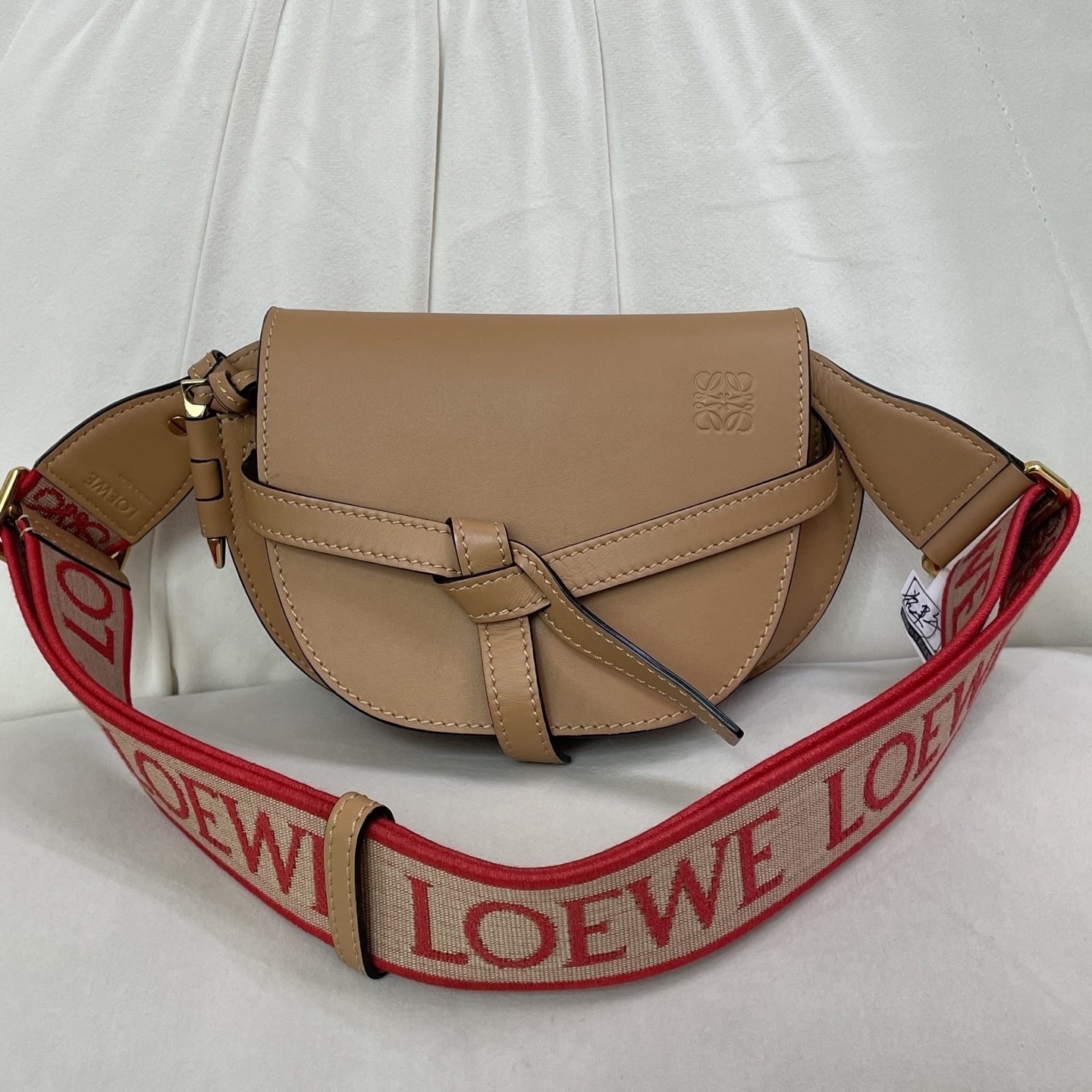 Loewe Pre-Owned Authentic Saddle Bag Caramel Free Tracked Shipping